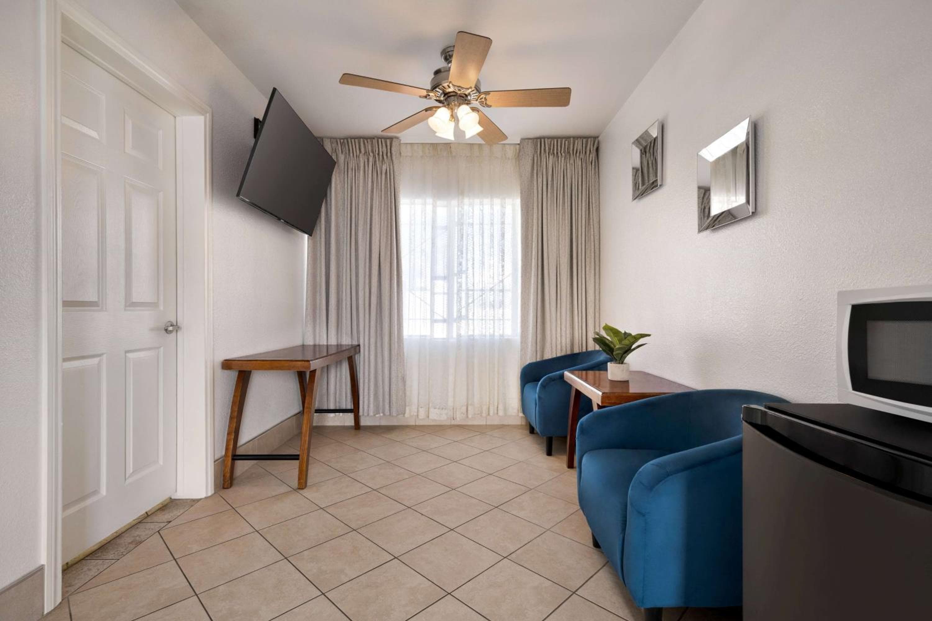 Travelodge by Wyndham Las Vegas — 18