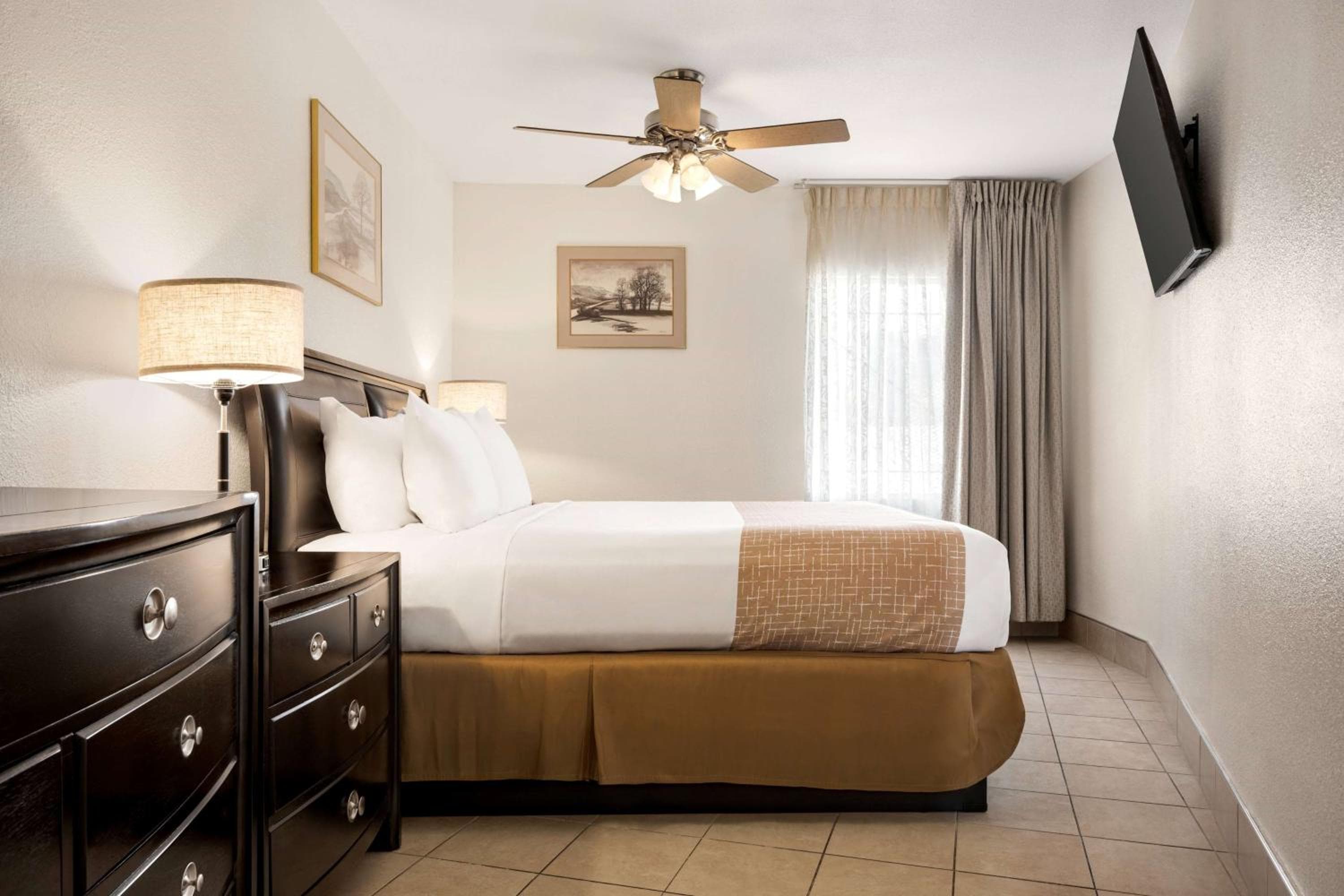 Travelodge by Wyndham Las Vegas — 19