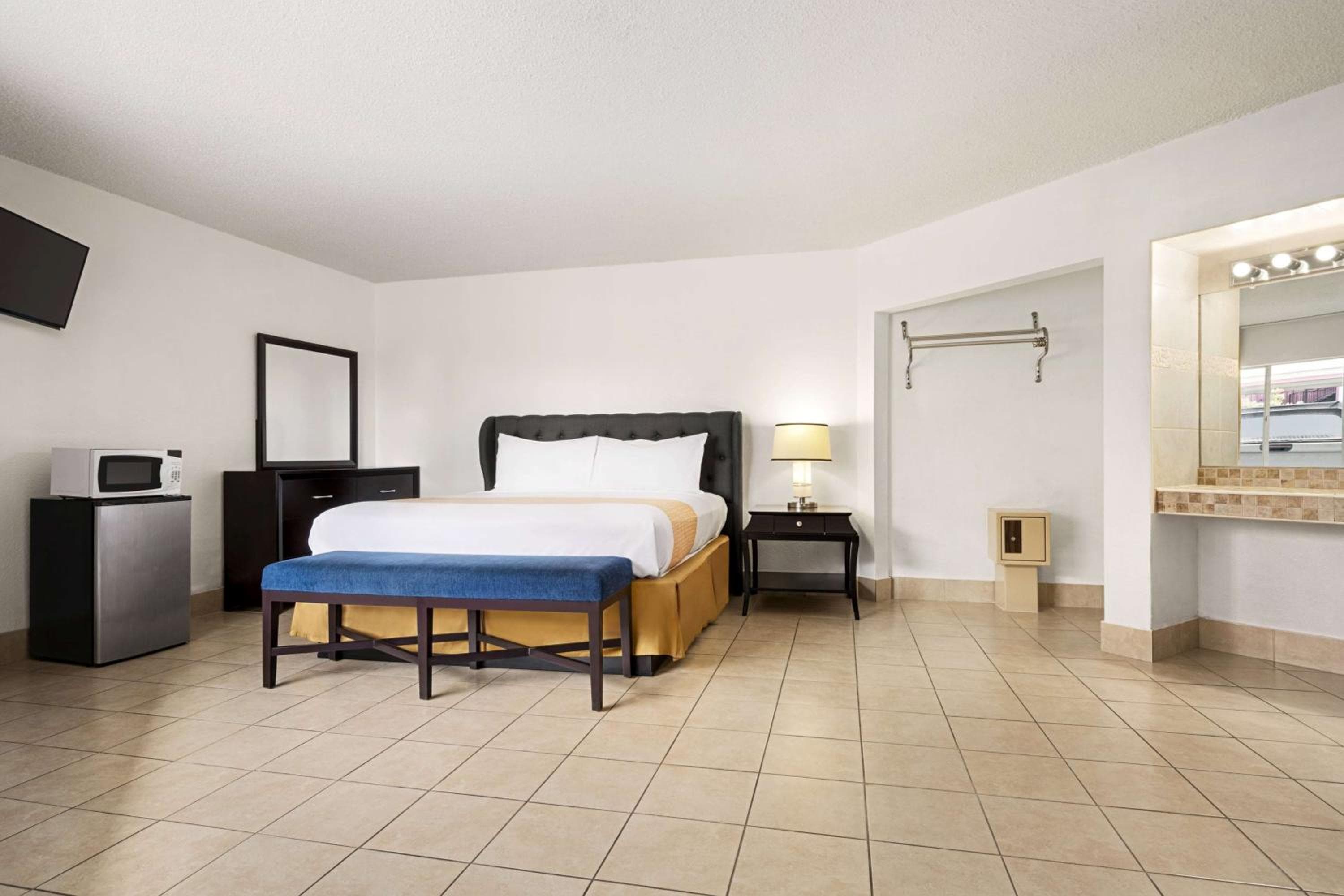 Travelodge by Wyndham Las Vegas — 21