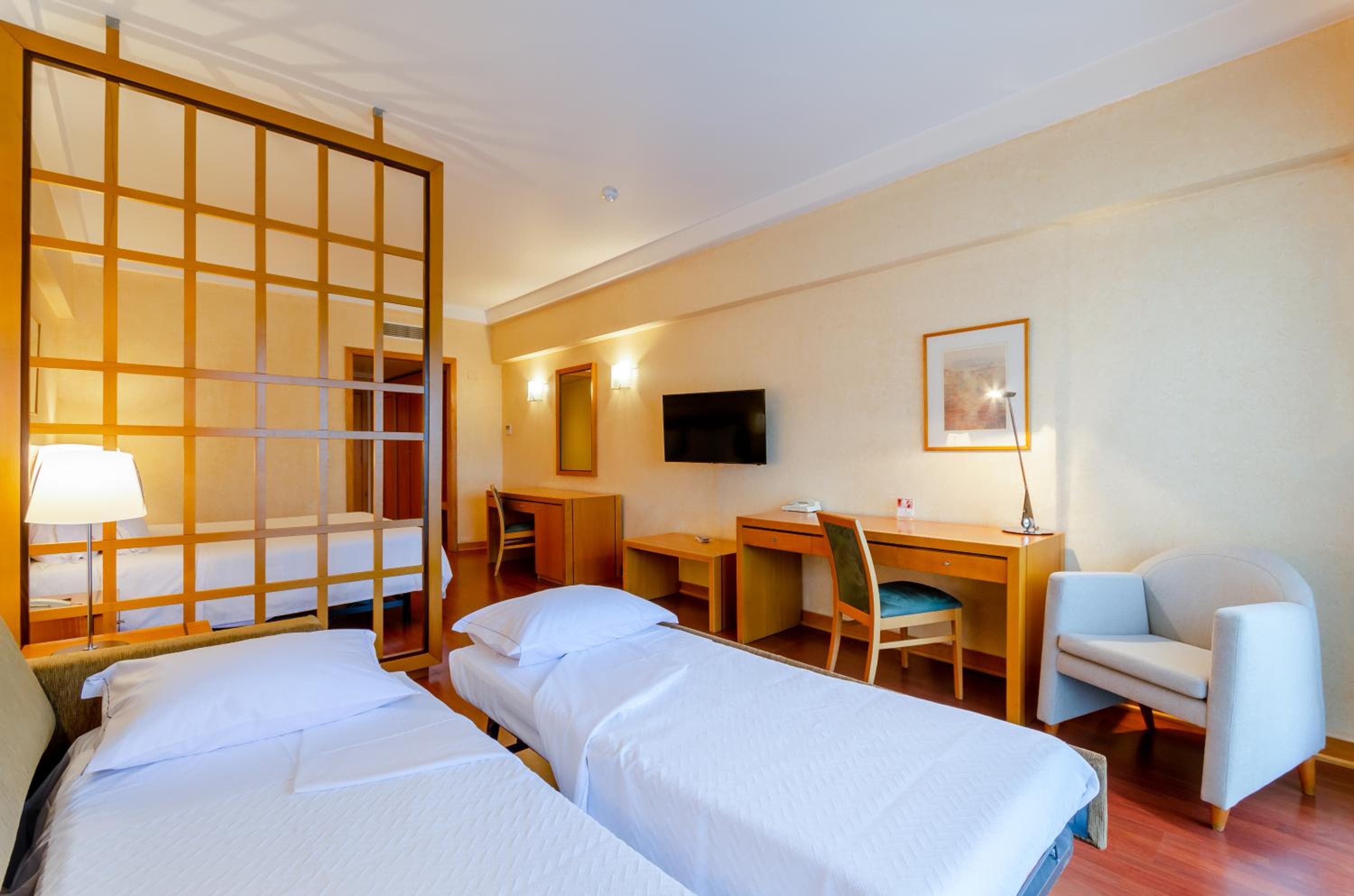 Hotel Roma — 30