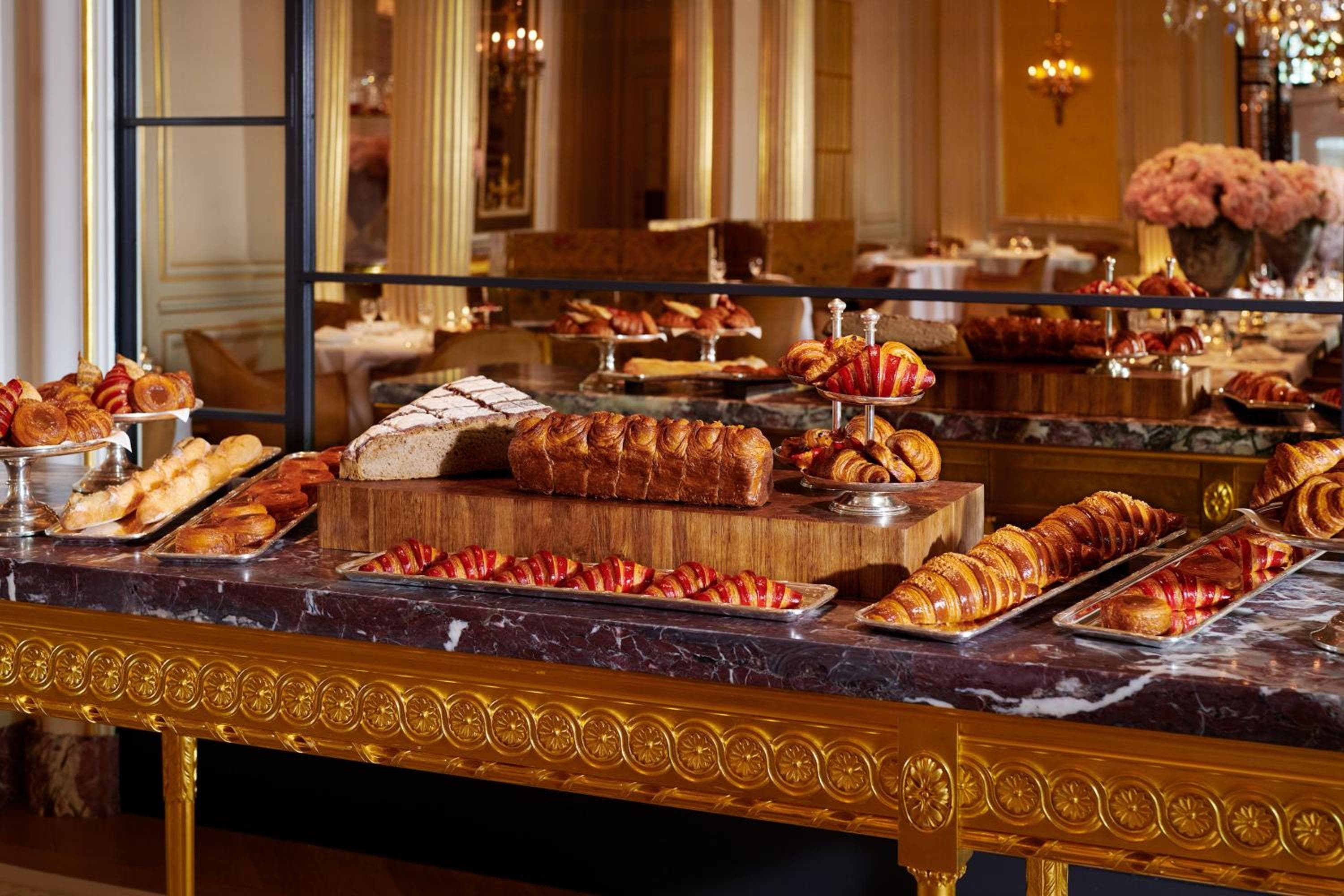 Hôtel Plaza Athénée - Dorchester Collection — 20