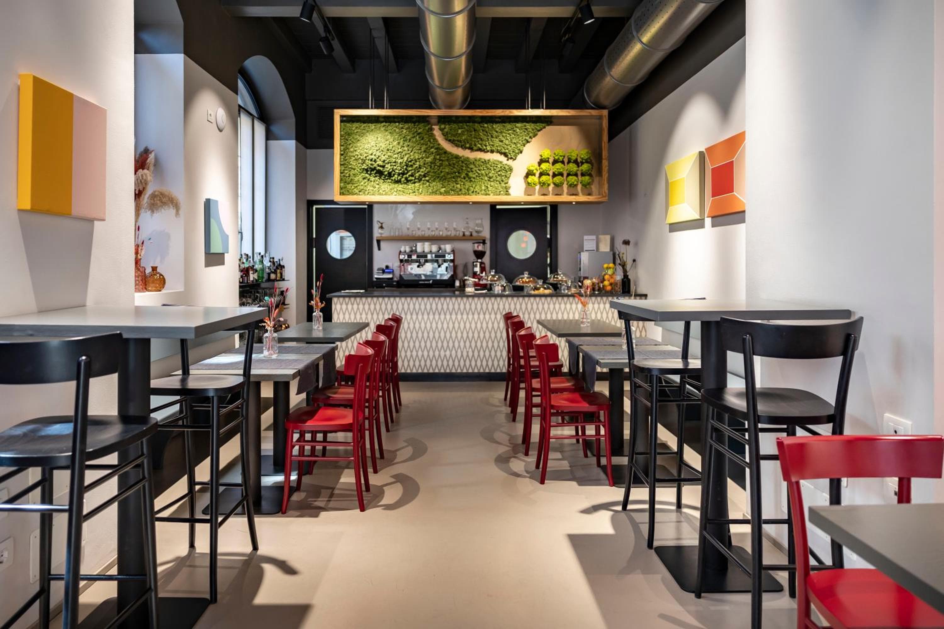 Savona 18 Suites — 17