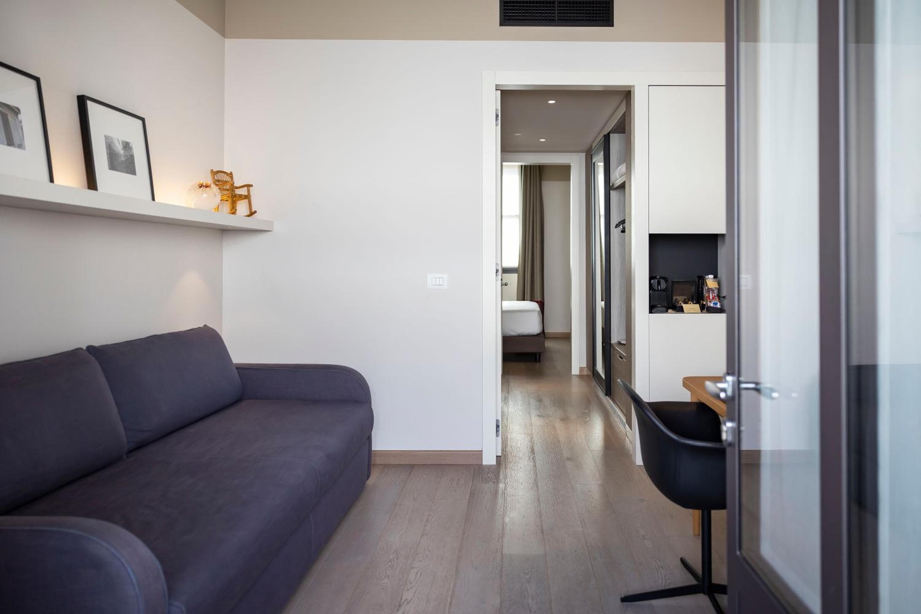 Savona 18 Suites — 30