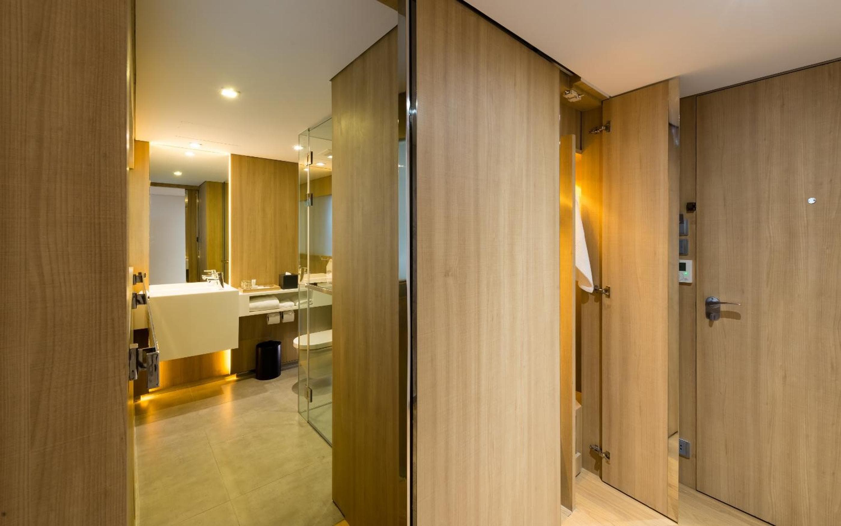 Ad Lib Hotel Bangkok — 6