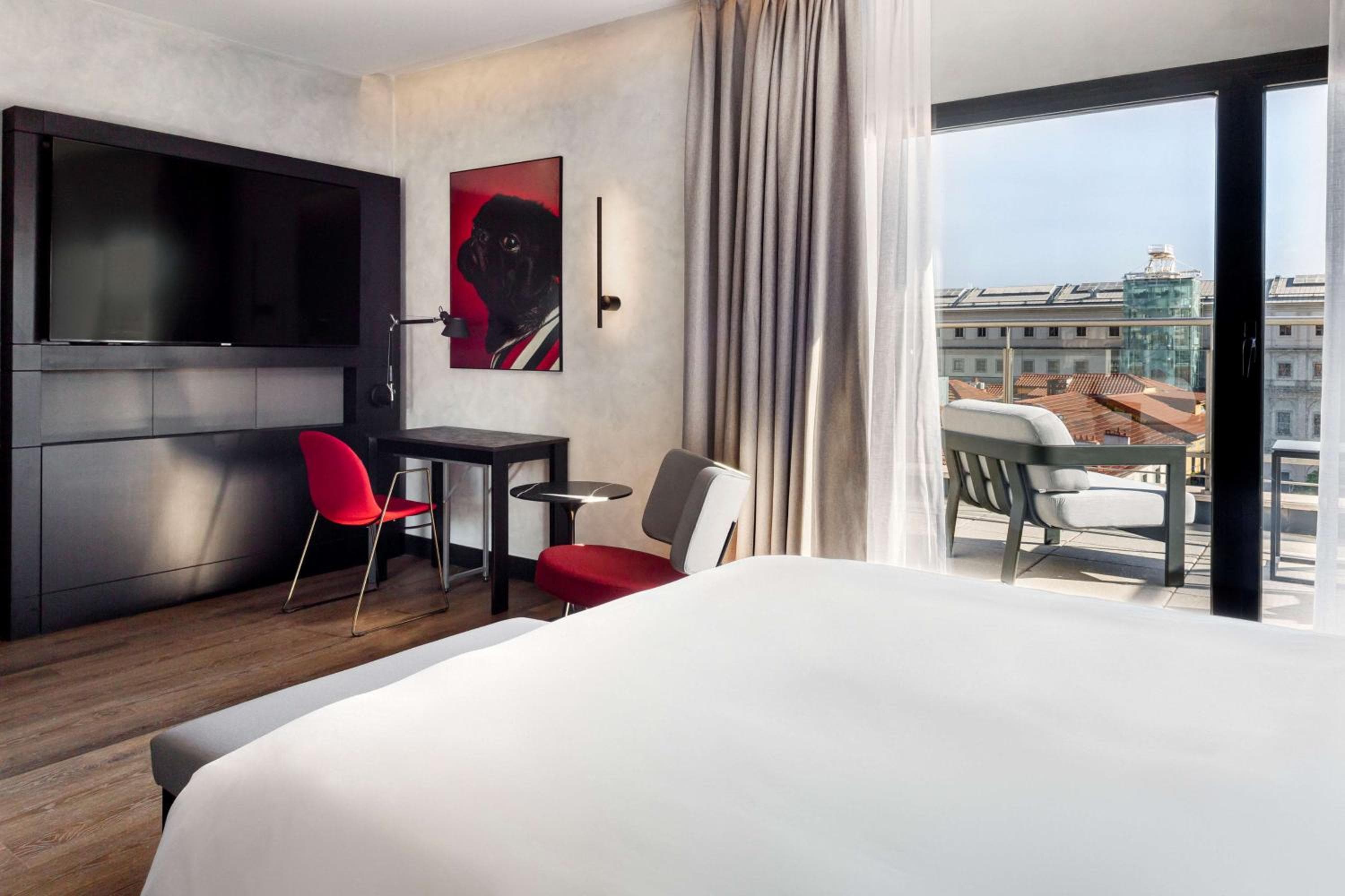 Radisson RED Madrid — 20