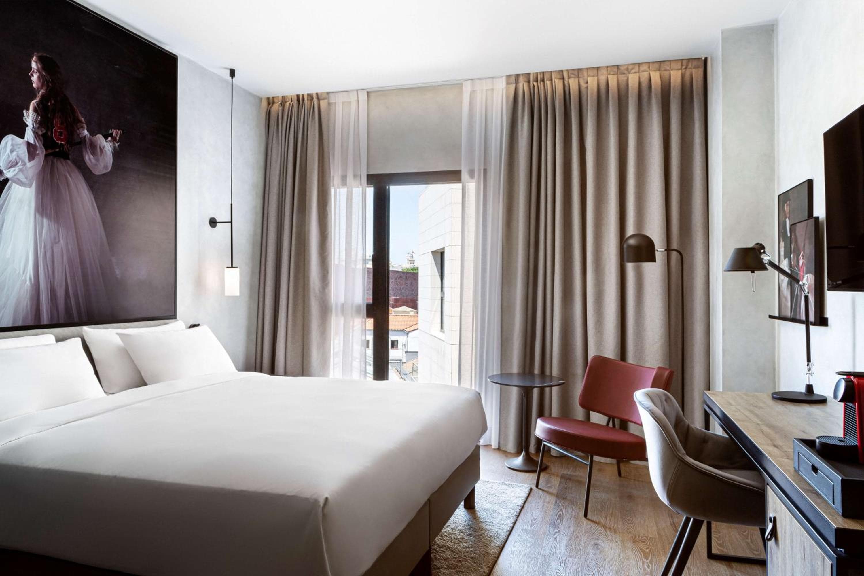 Radisson RED Madrid — 25