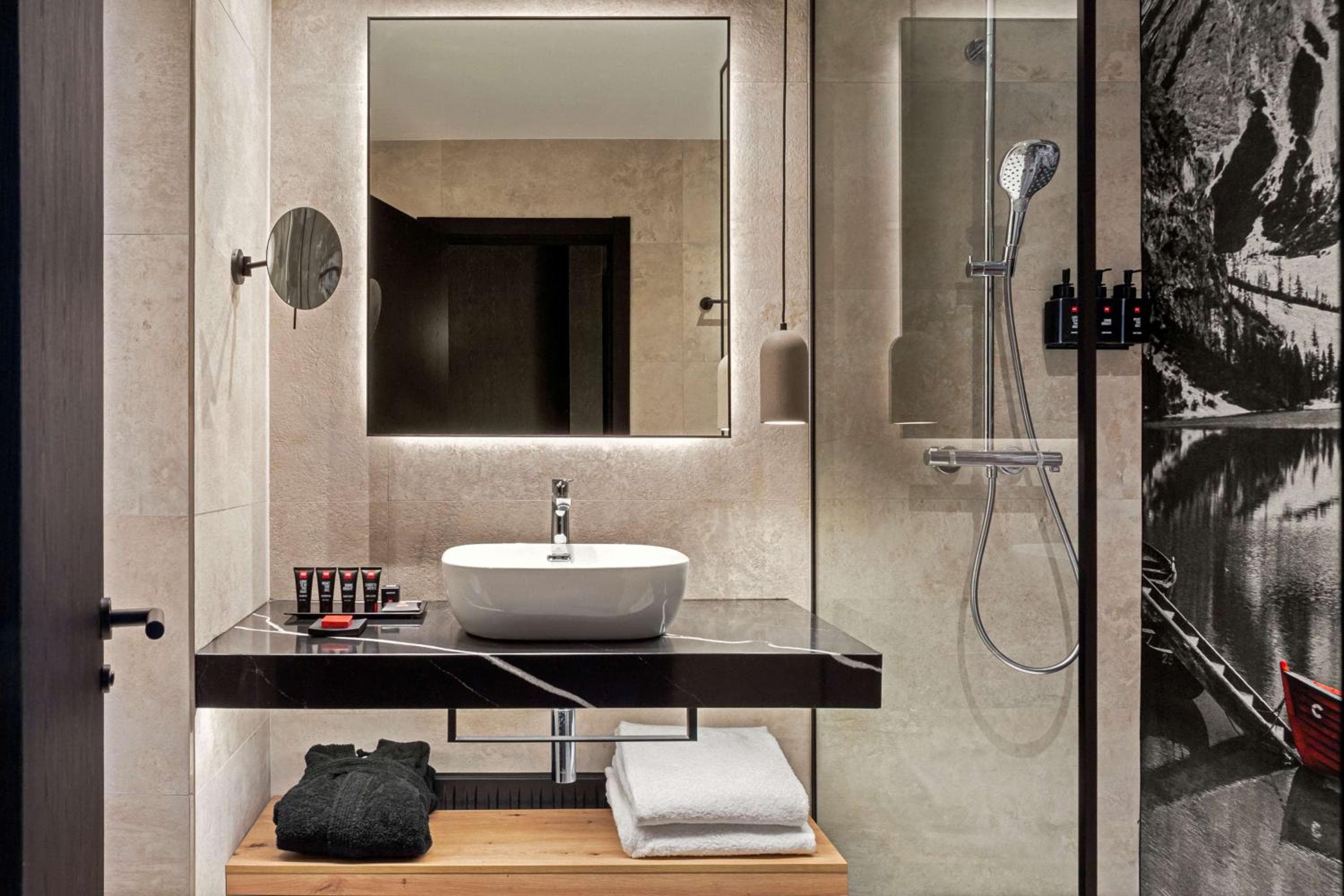 Radisson RED Madrid — 28