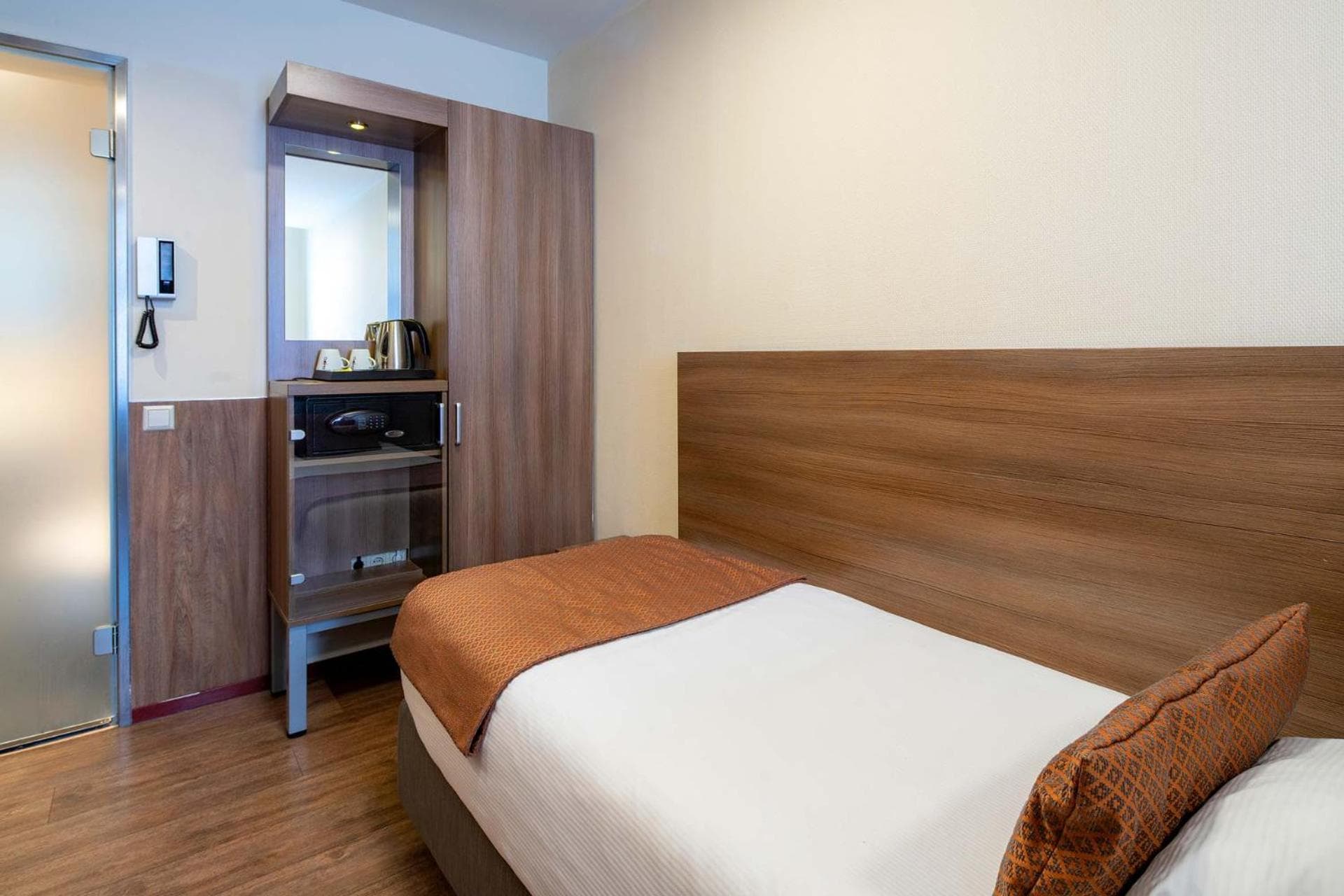 OZO Hotels Cordial Ámsterdam — 14