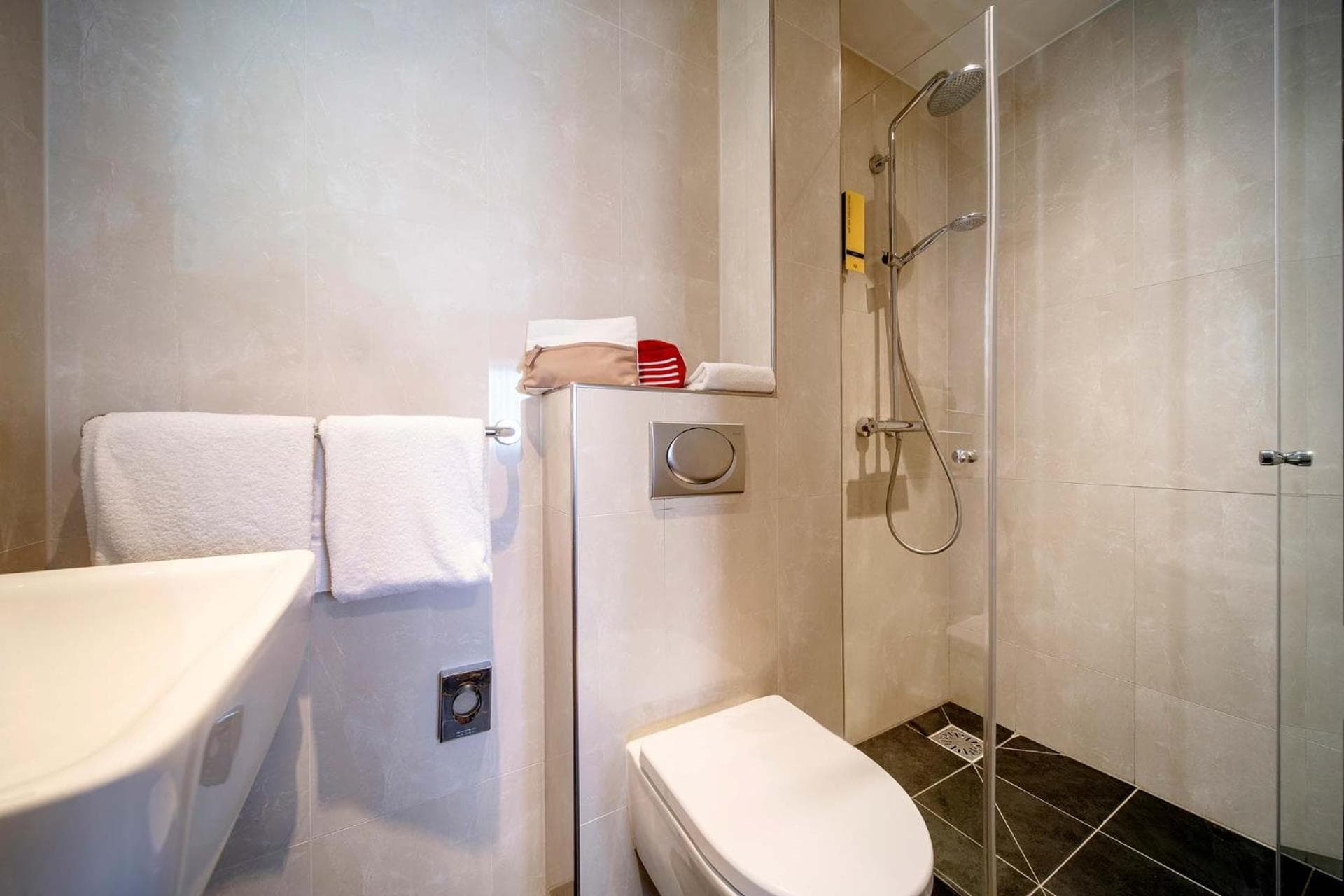 OZO Hotels Cordial Ámsterdam — 15