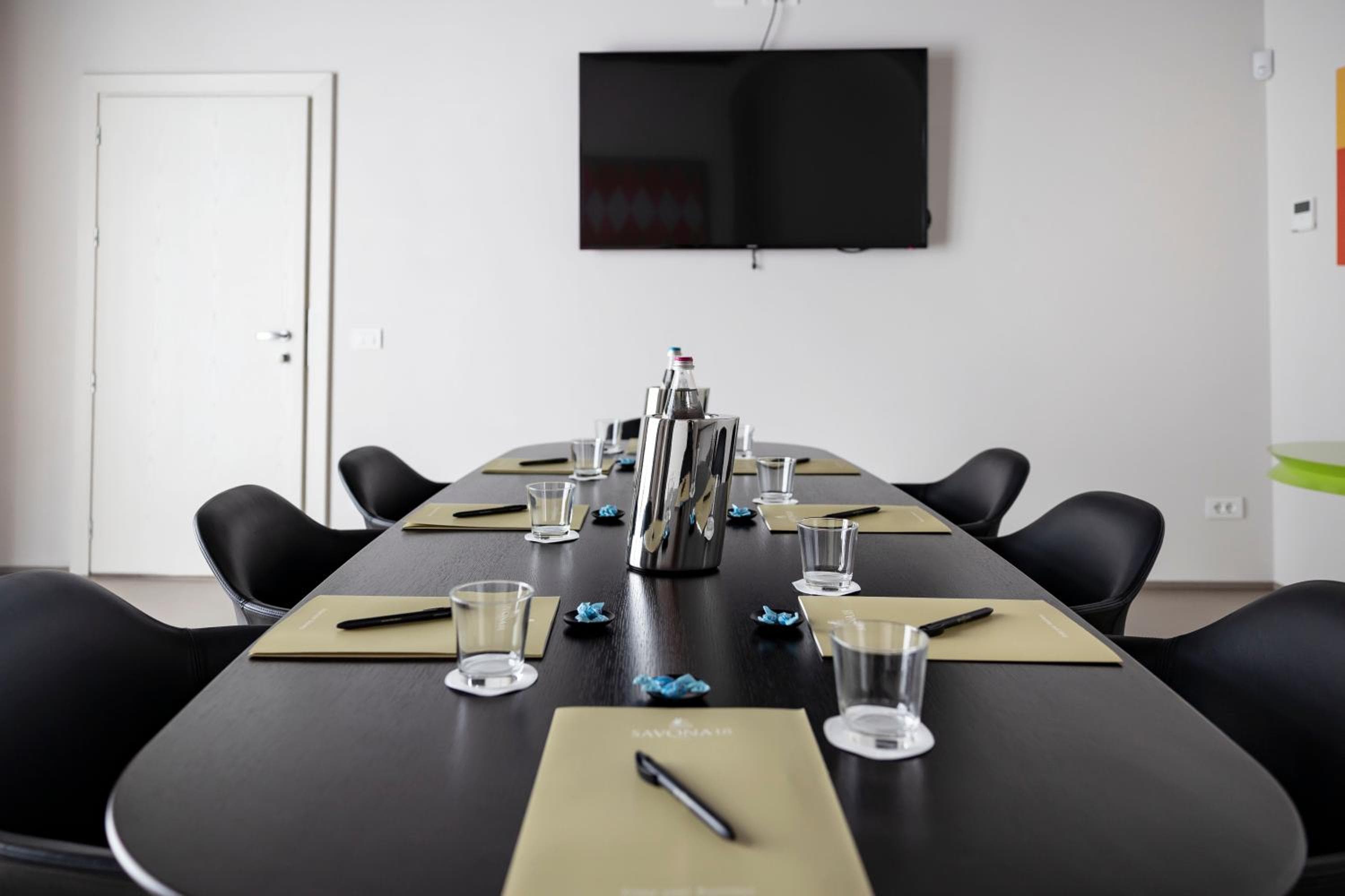 Savona 18 Suites — 23