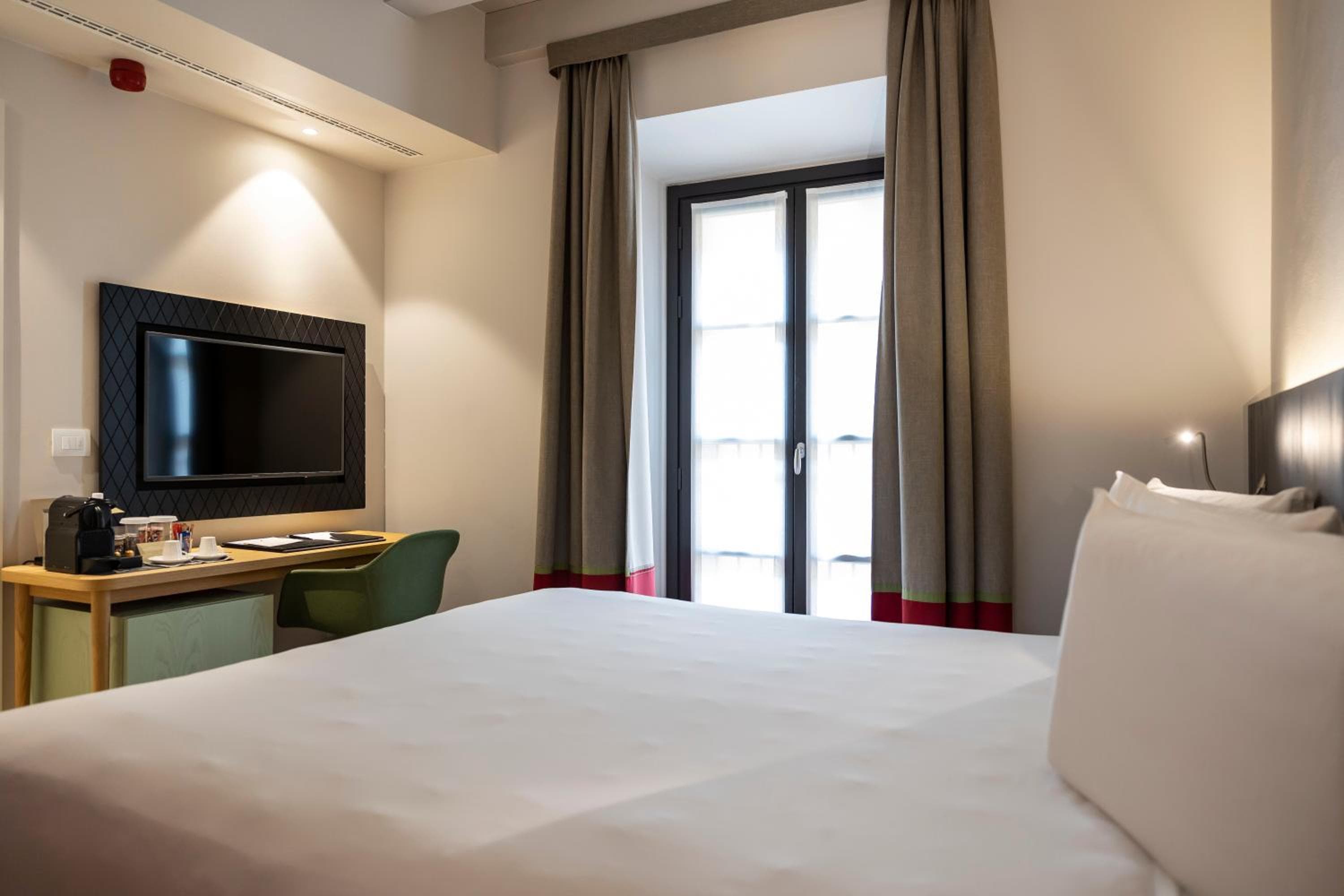 Savona 18 Suites - Member of Preferred Hotels & Resorts — 29