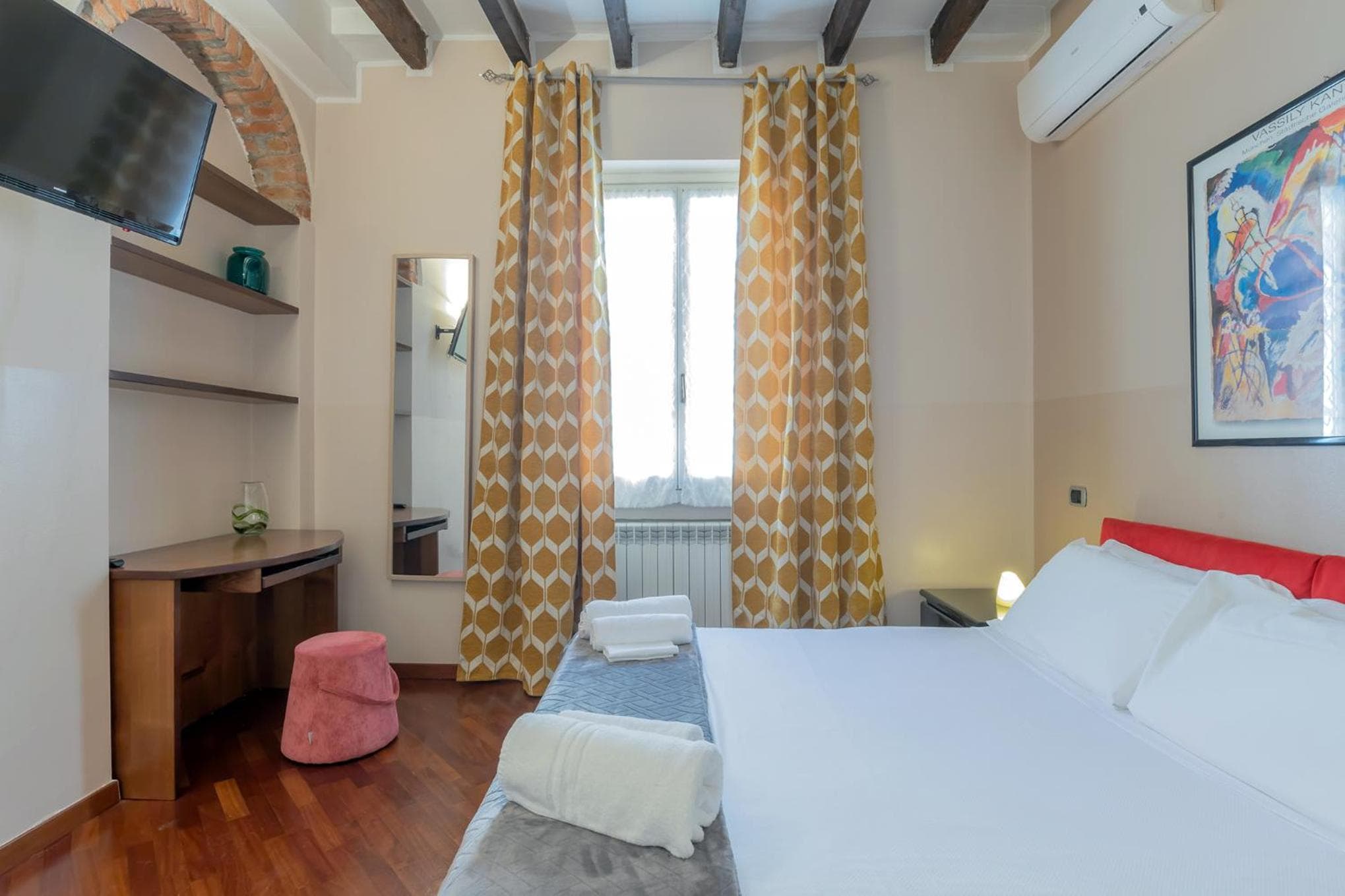 Milan Retreats — 22