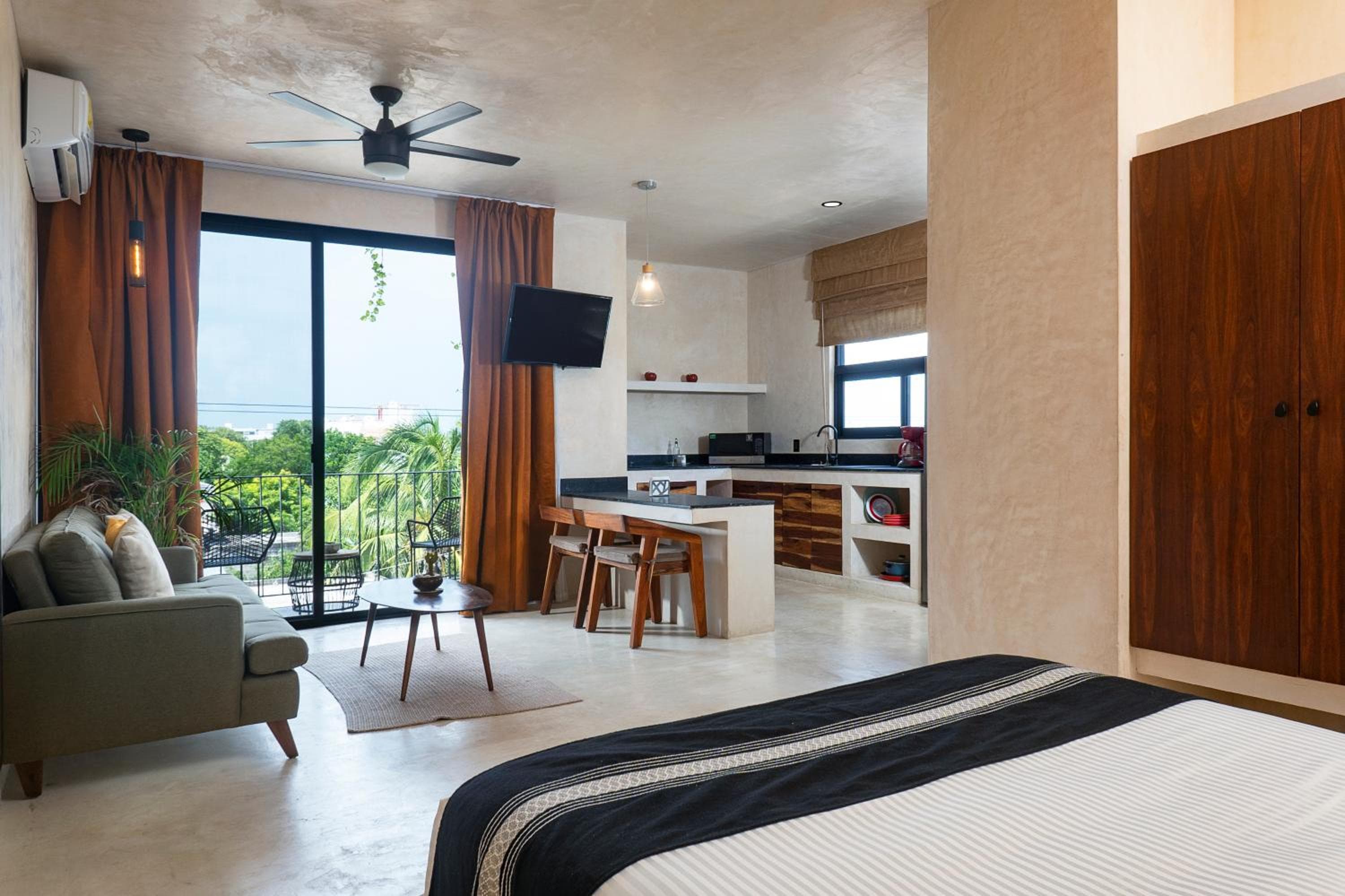 UJO Condo Boutique — 4