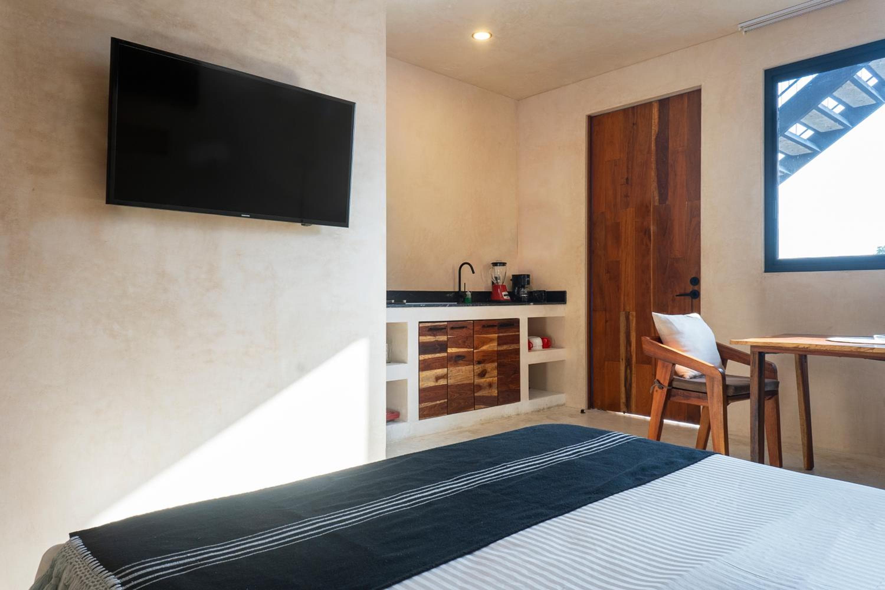 UJO Condo Boutique — 8