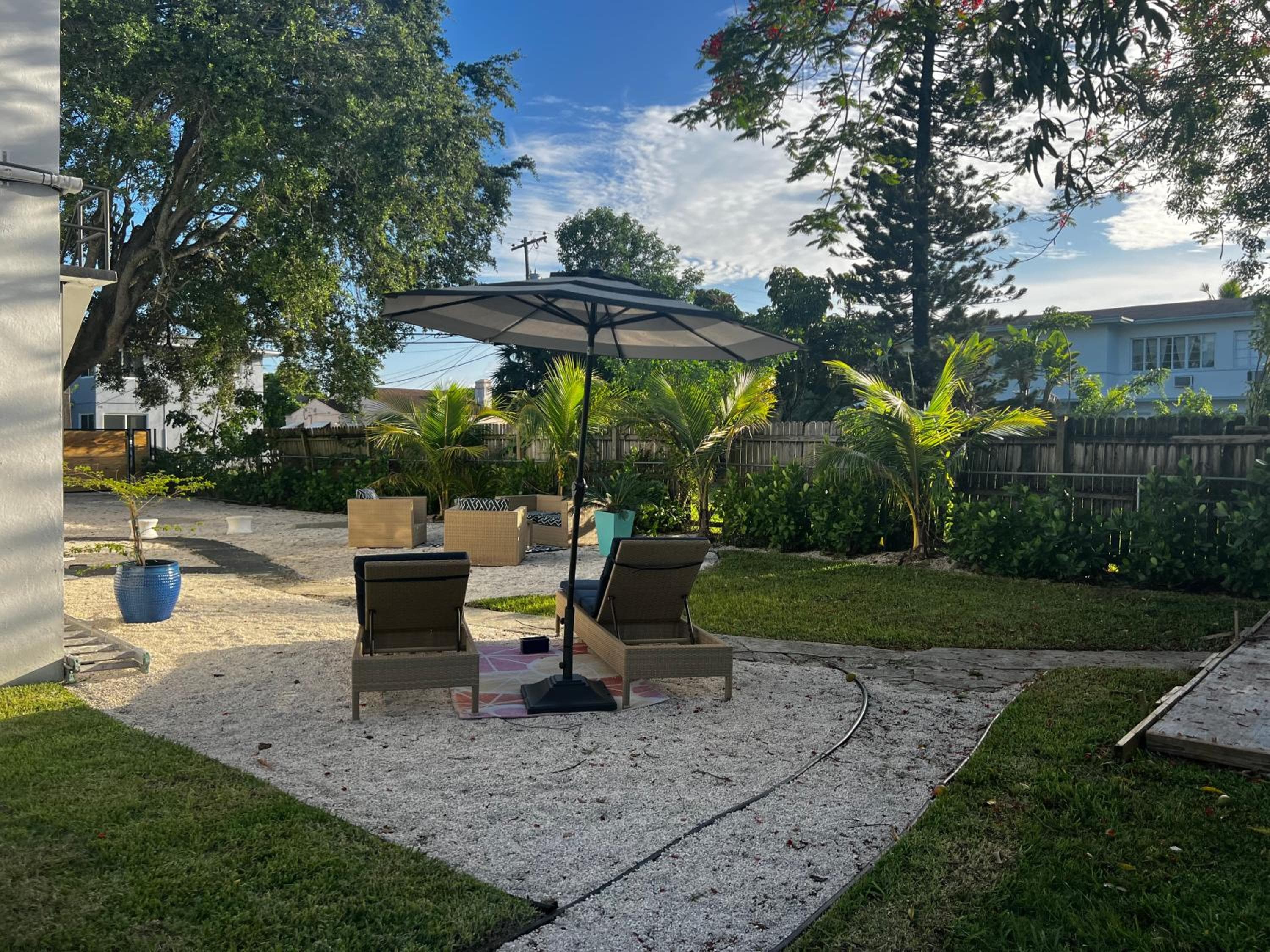 3 Seasons at the Carrington 3 Two Bedroom 1 Bath Apts -6 Bedrooms 3 bathrooms and 3 bedroom 2 bathroom Villa — 28