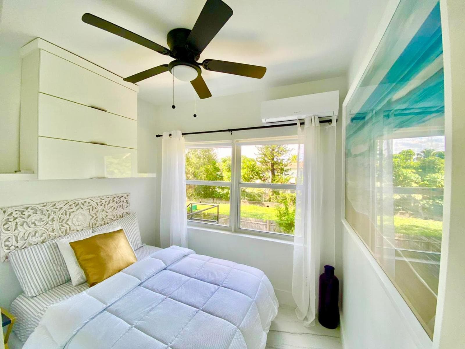 3 Seasons at the Carrington 3 Two Bedroom 1 Bath Apts -6 Bedrooms 3 bathrooms and 3 bedroom 2 bathroom Villa — 16