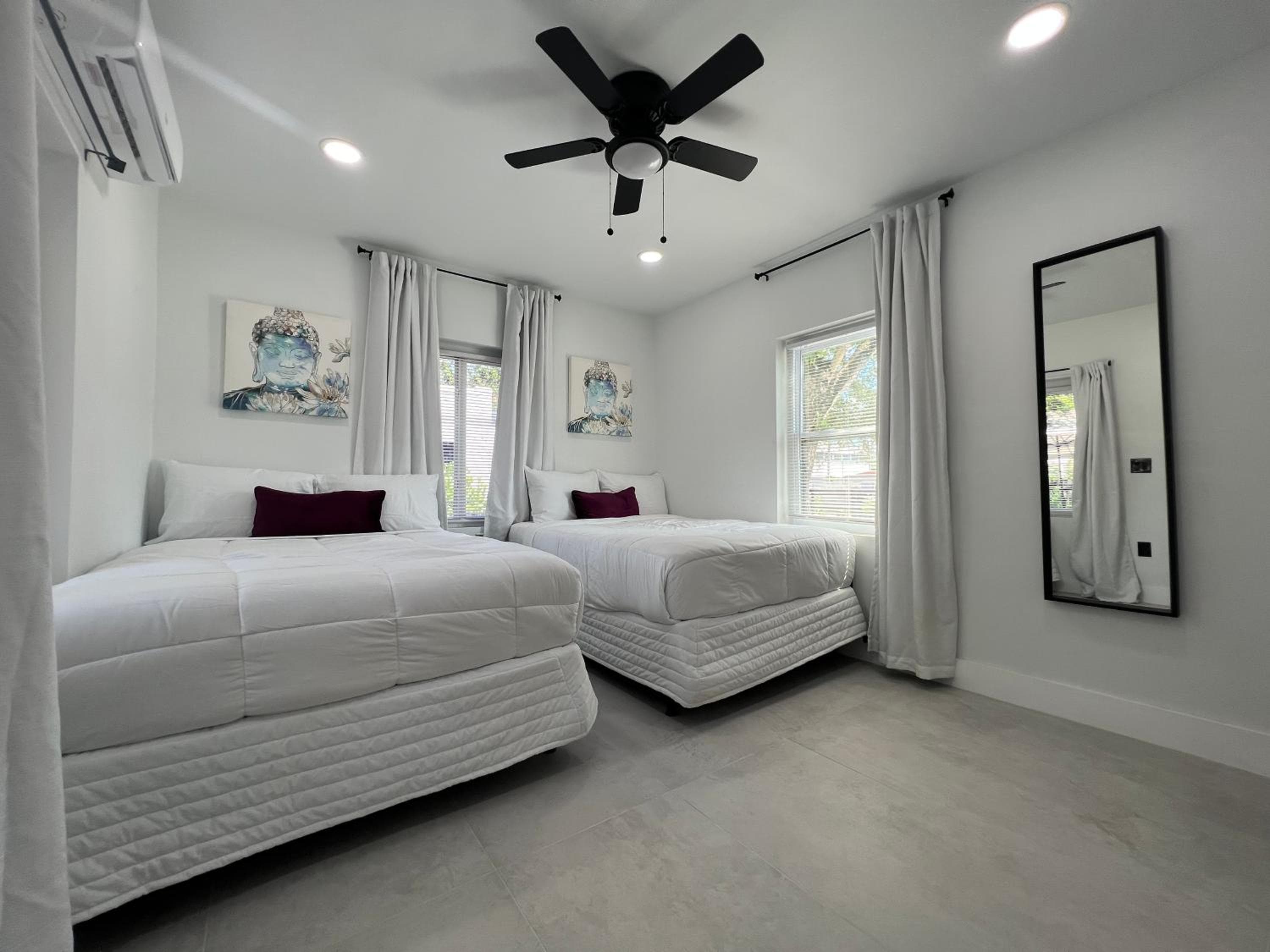 3 Seasons at the Carrington 3 Two Bedroom 1 Bath Apts -6 Bedrooms 3 bathrooms and 3 bedroom 2 bathroom Villa — 21