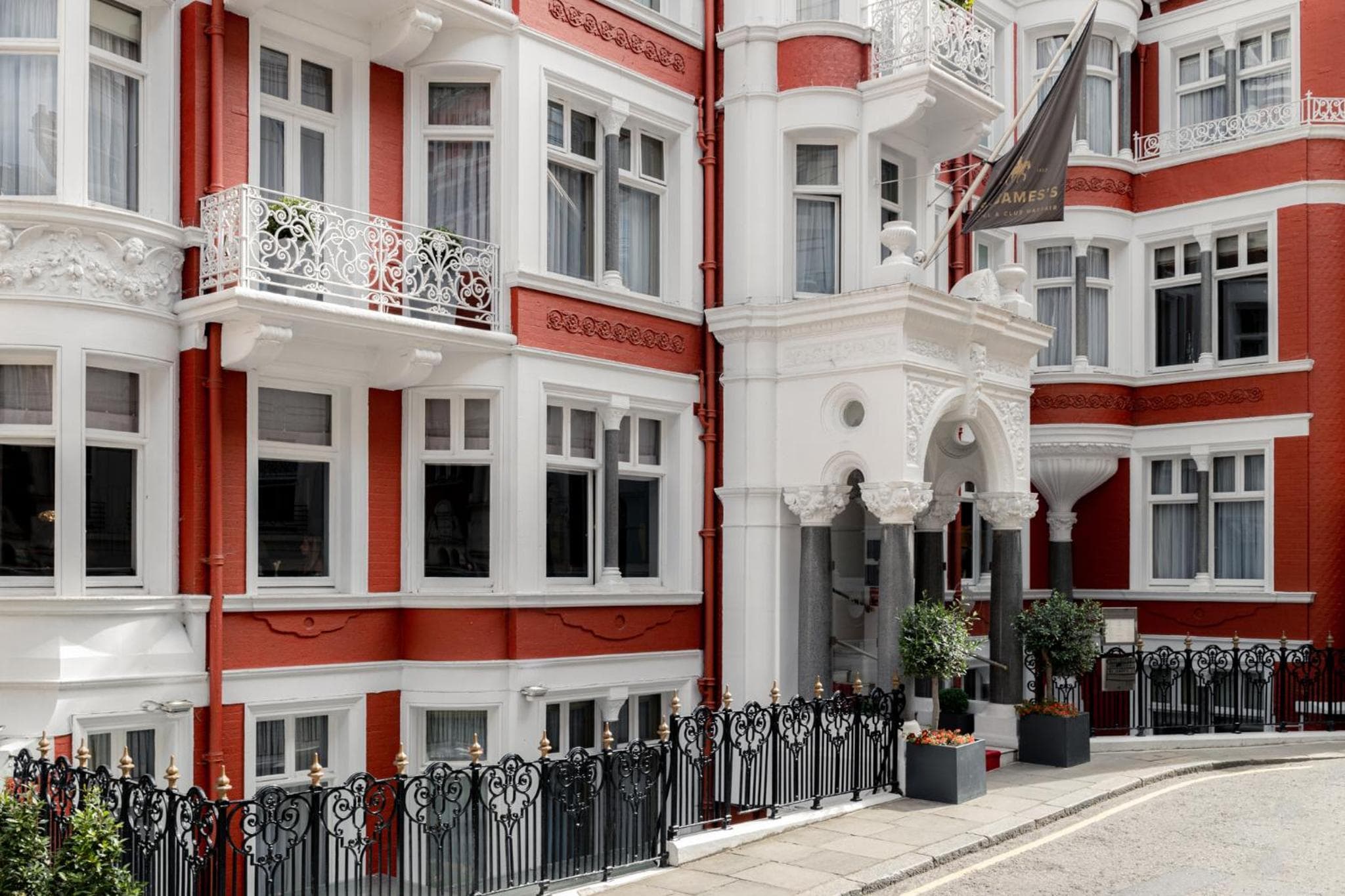 Hotel St. James & Club Mayfair — 1