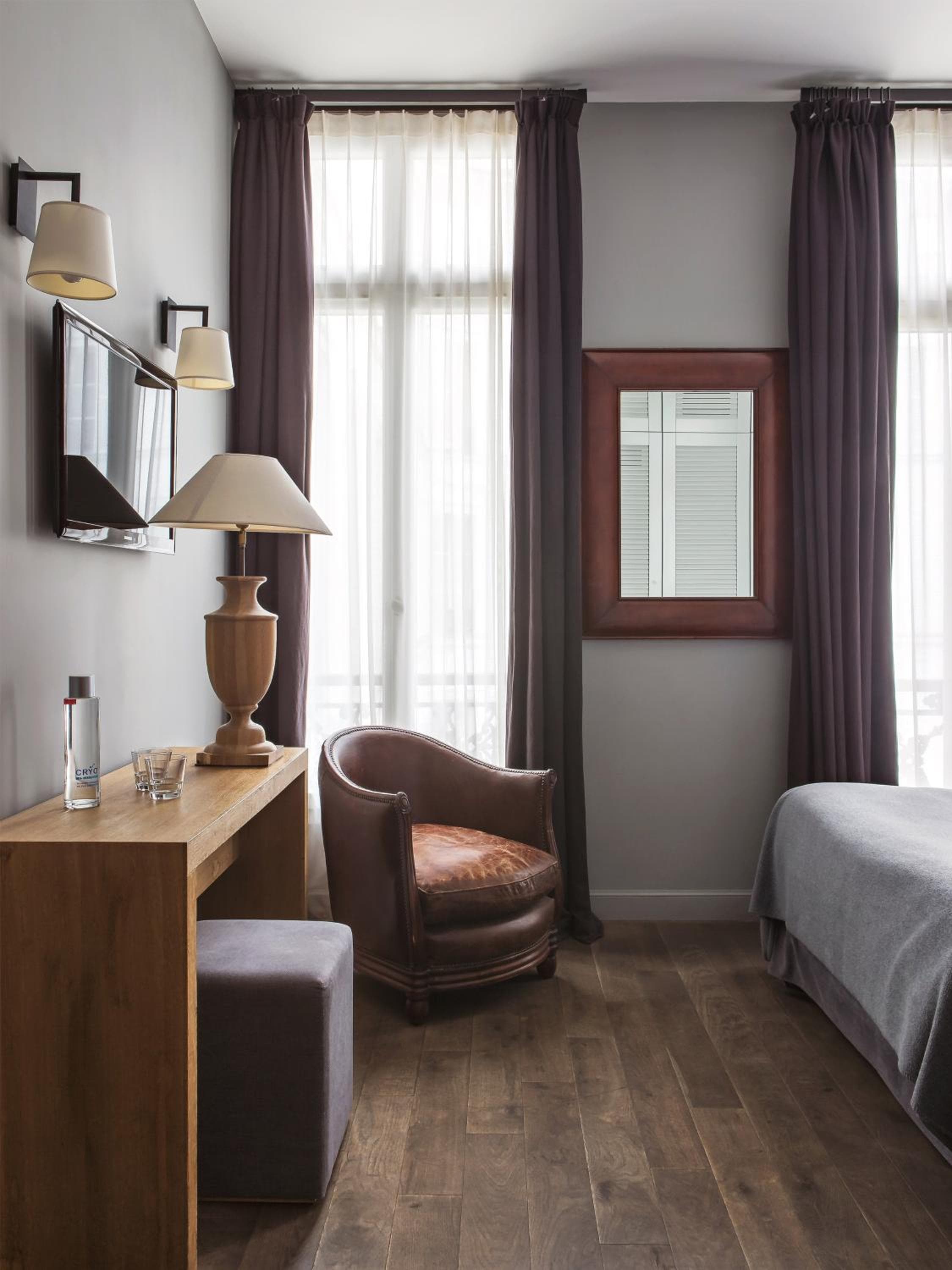 New Hotel Roblin — 4