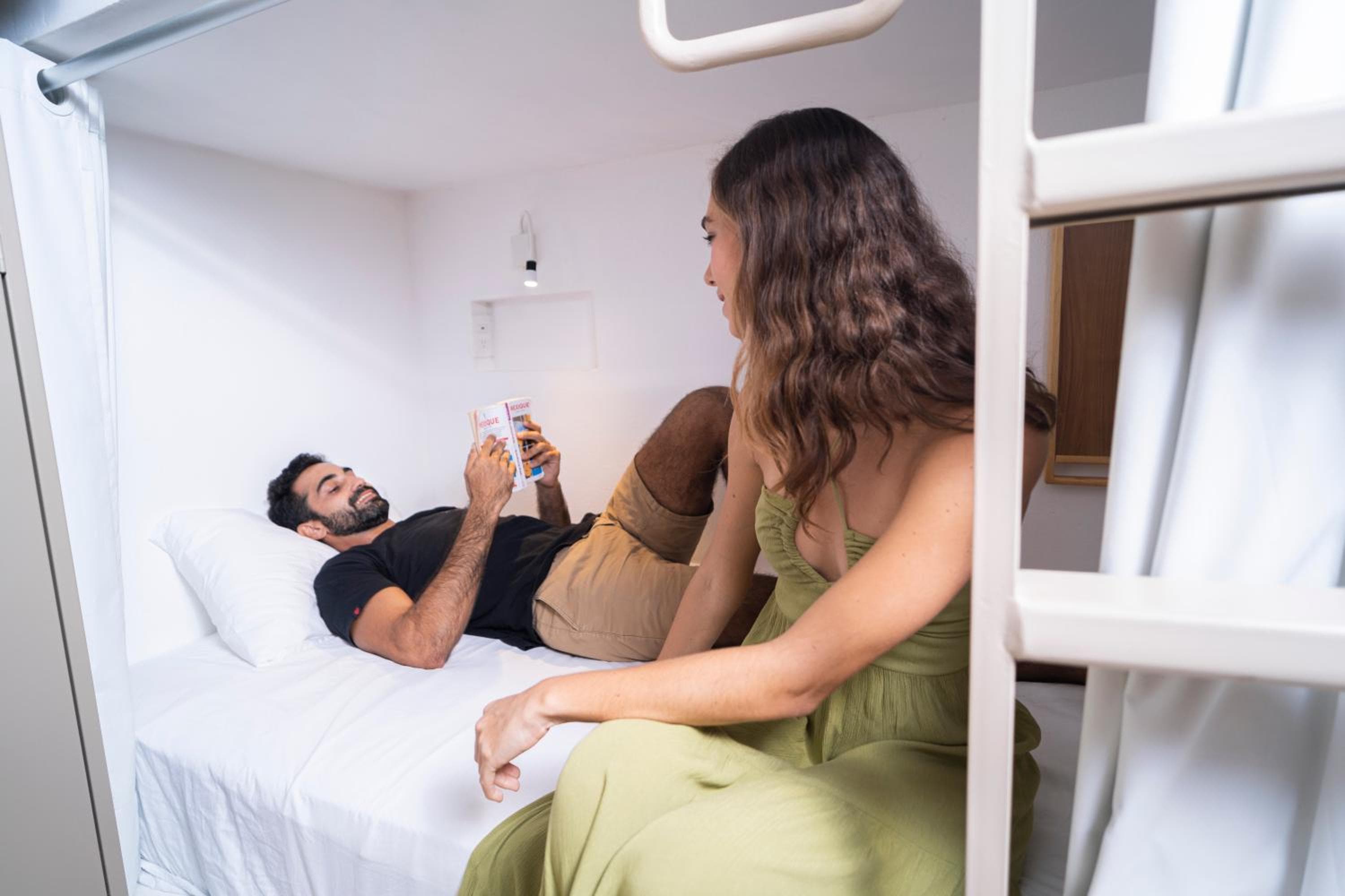 Nomads Party Hotel — 28