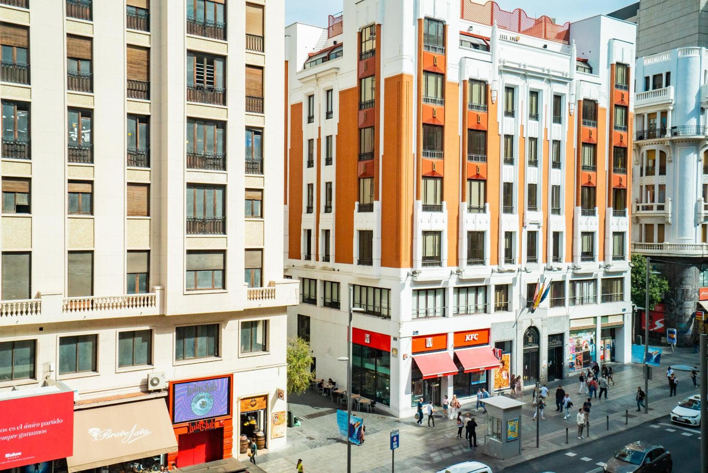 Smartr Madrid Gran Via 47 — 30