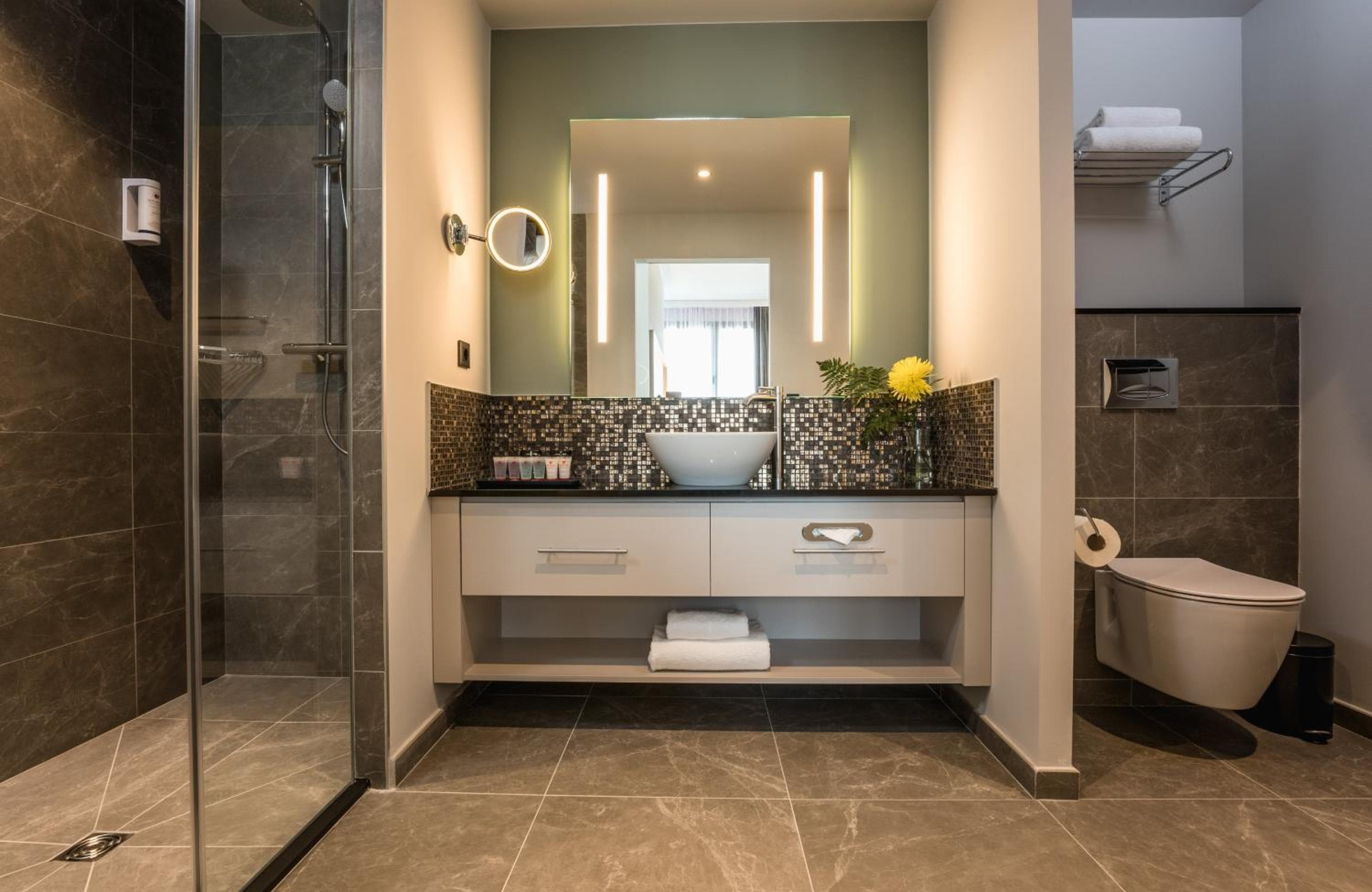 Leonardo Royal Hotel Barcelona Fira — 9