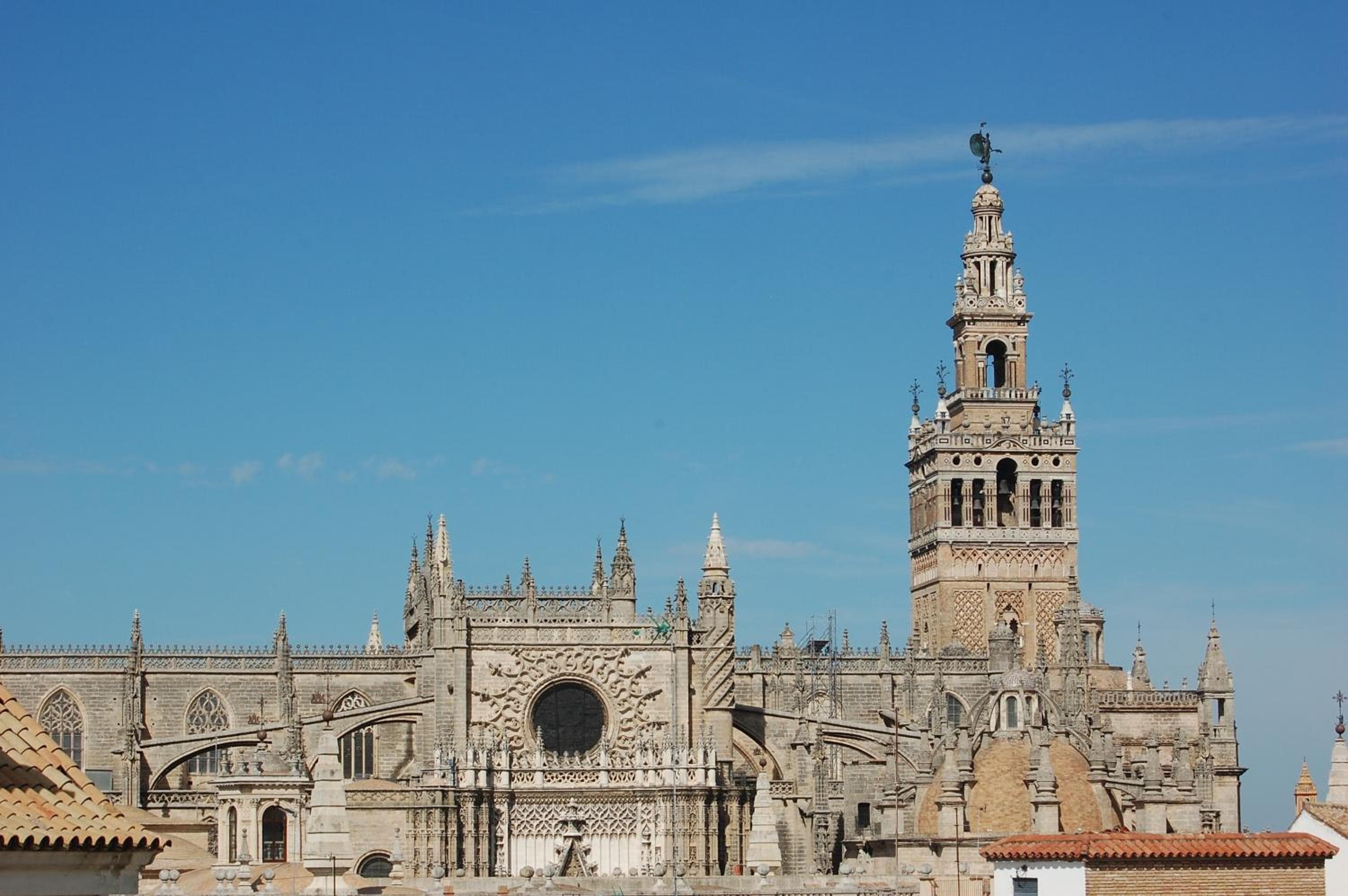 Sevilla Central Suites Apartments Puerta Jerez — 19