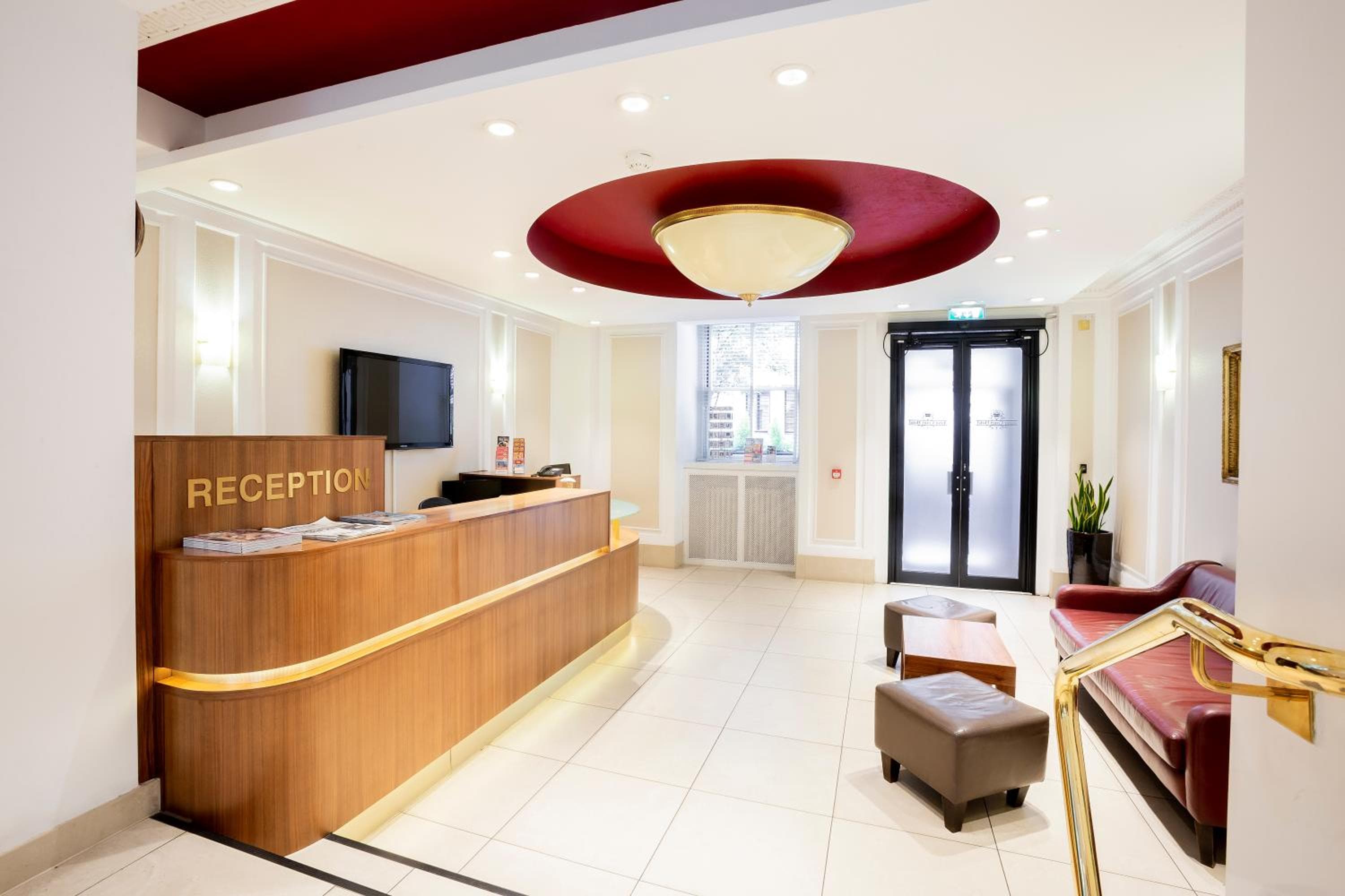 Astor Court Hotel — 6
