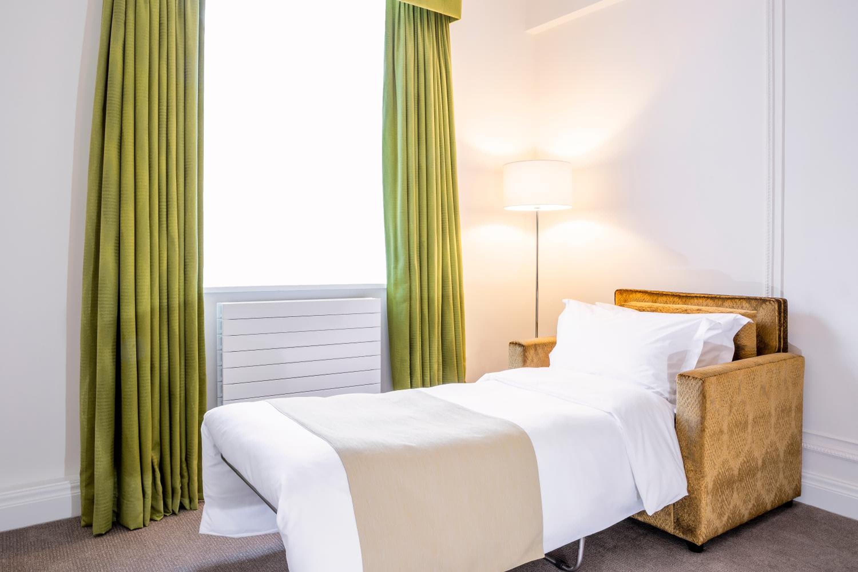 Astor Court Hotel — 15