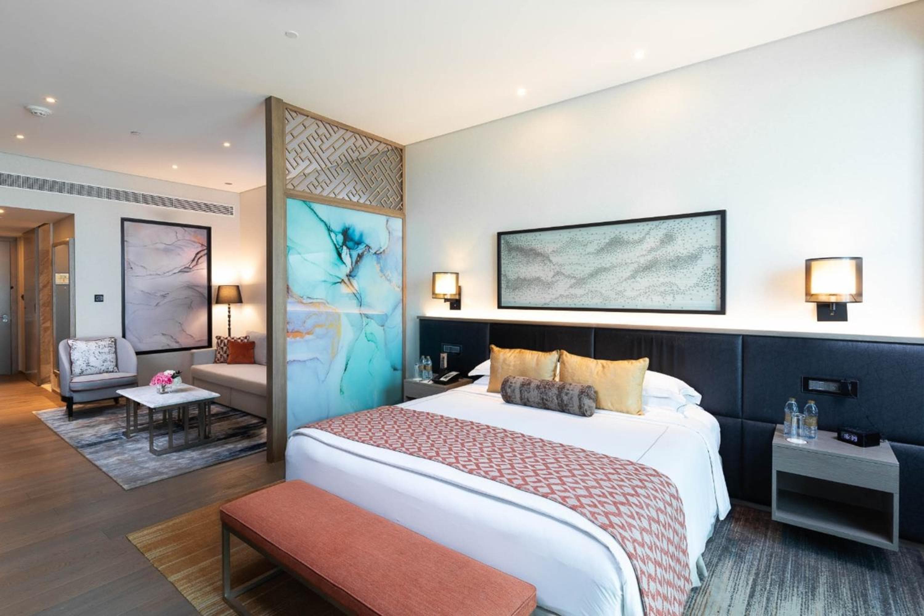 Taj Jumeirah Lakes Towers — 20