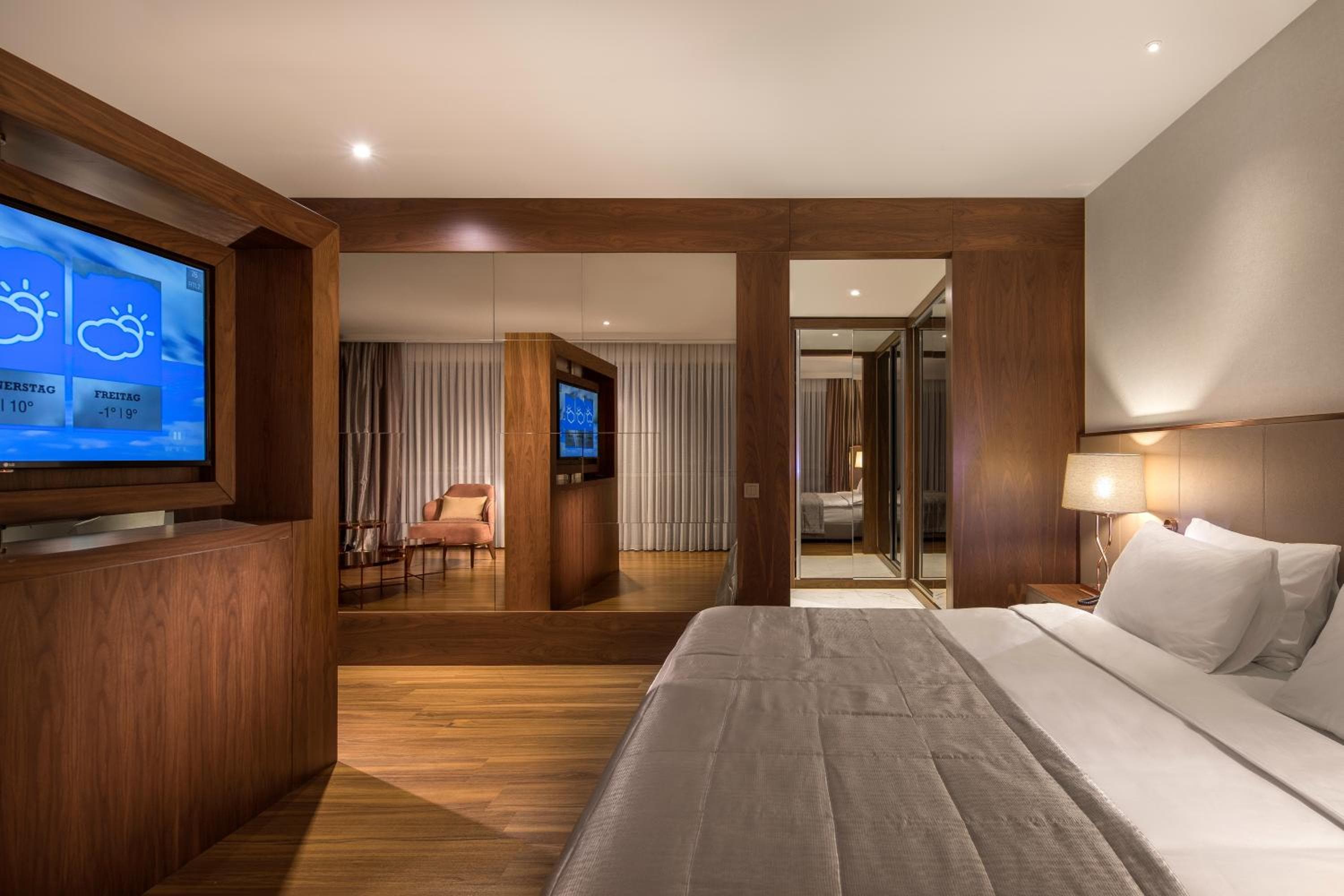 Lionel Hotel Istanbul — 17
