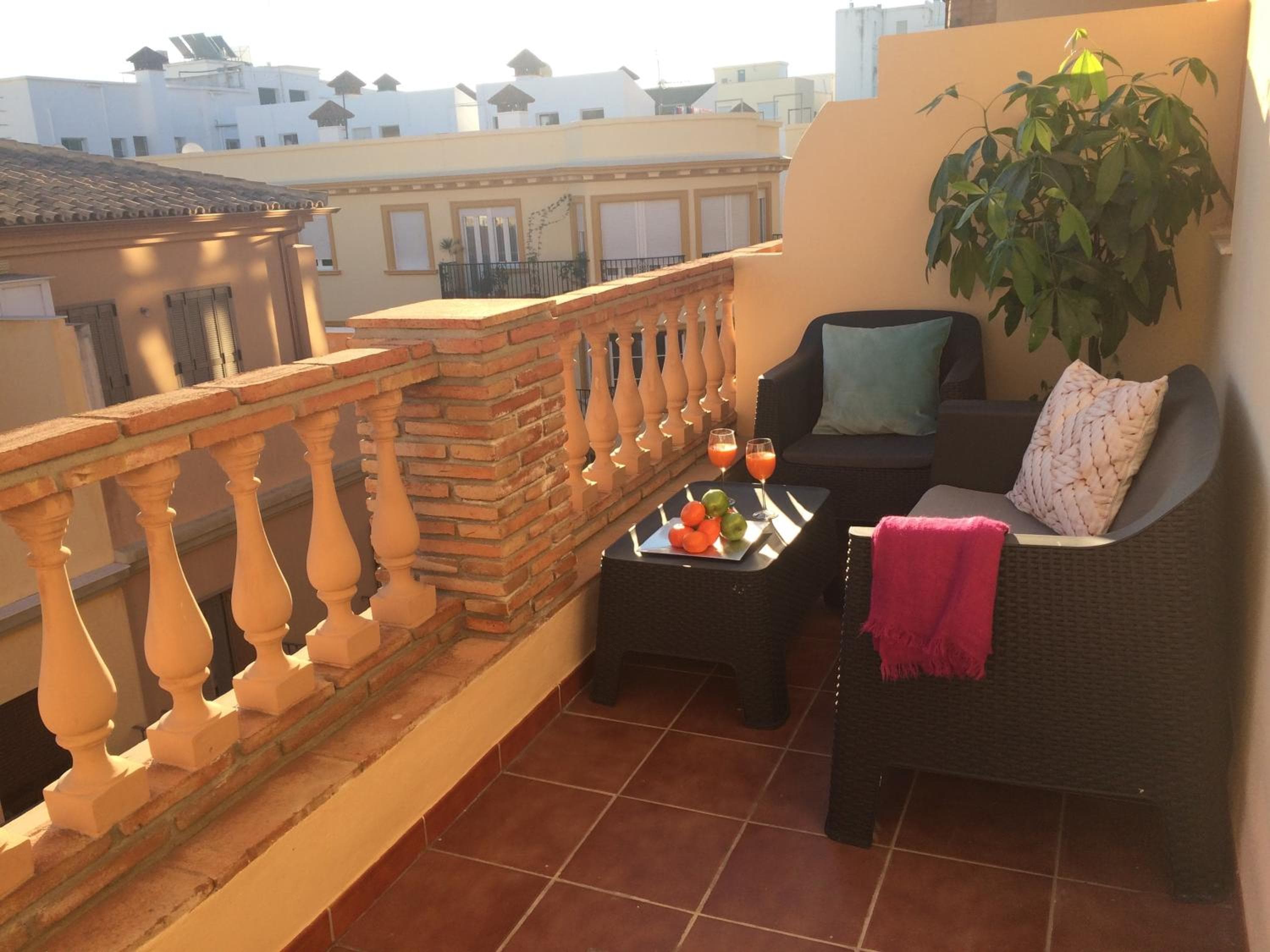 Life Apartments Alameda Colón — 30