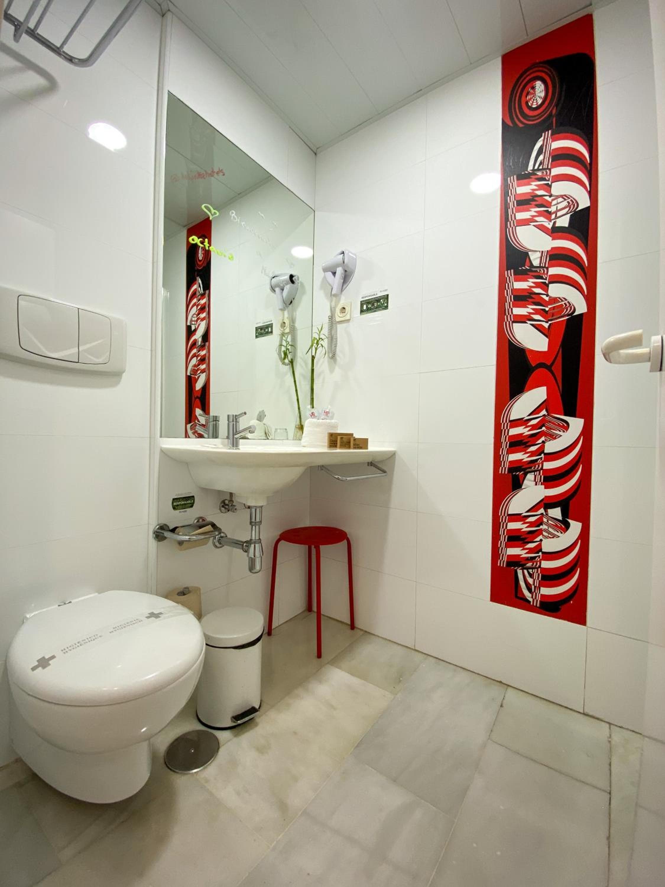 Hotel Del Pintor — 21