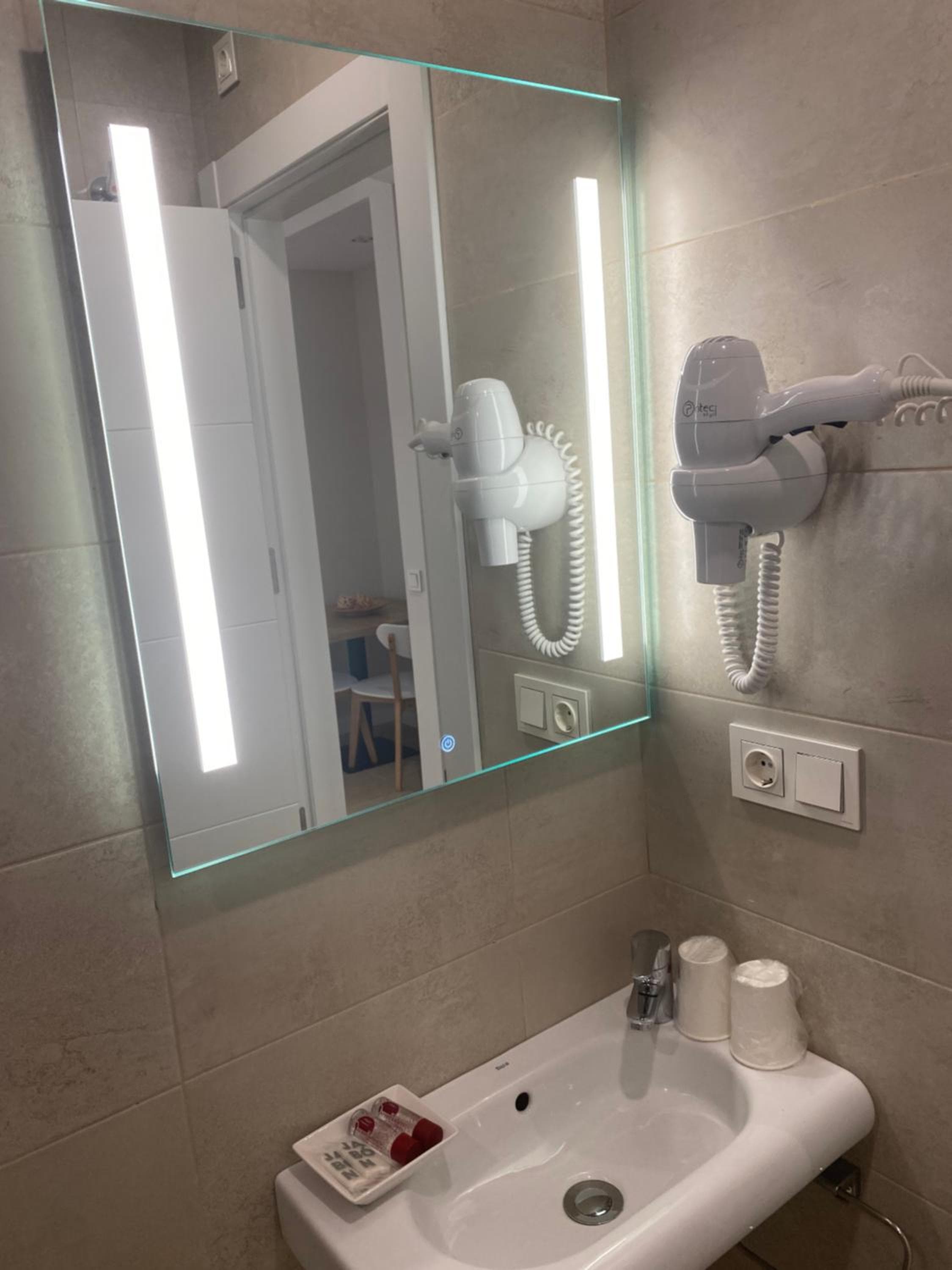 Apartamentos Pinar Málaga Centro - Álvarez — 12