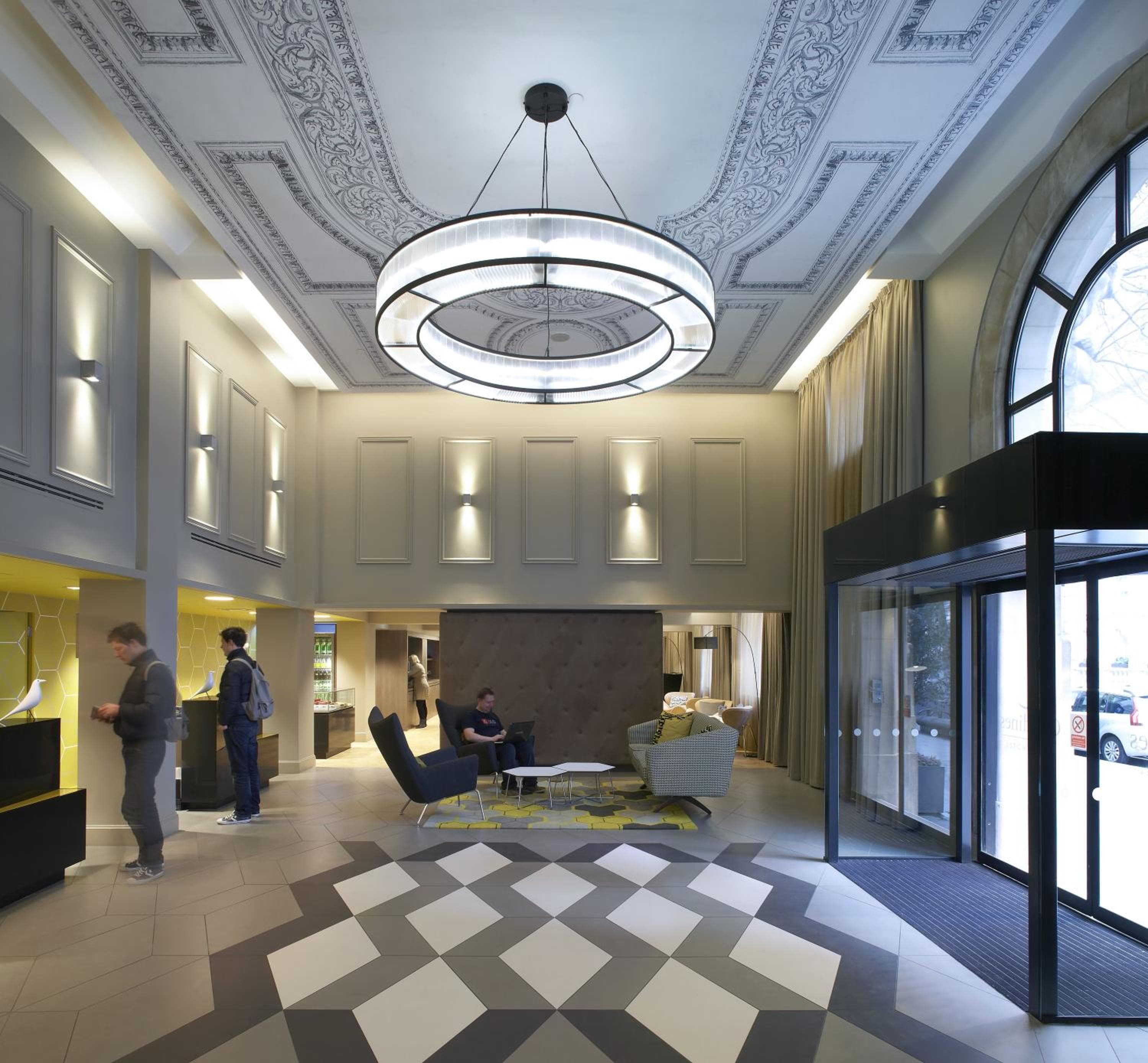 Citadines Trafalgar Square — 5