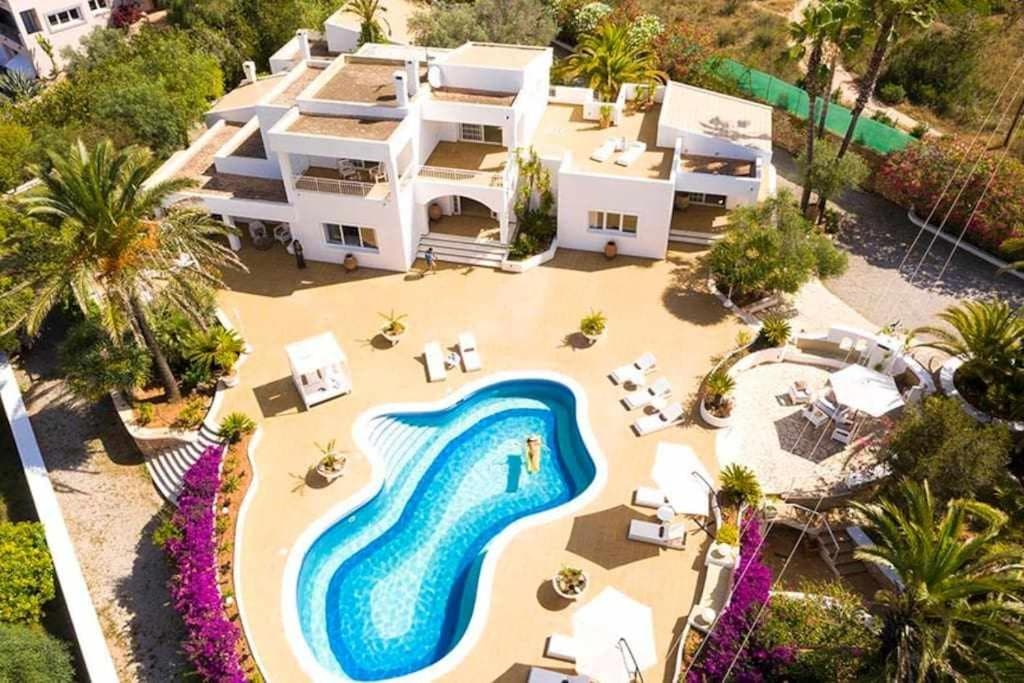 Splendida villa vicino al centro di Ibiza — 1