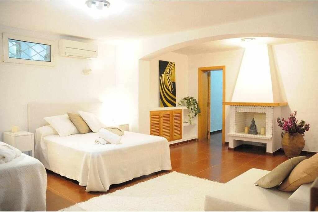 Splendida villa vicino al centro di Ibiza — 24