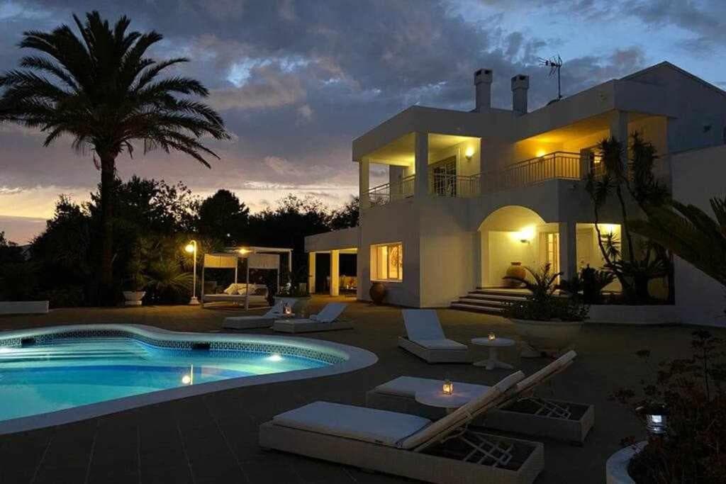 Splendida villa vicino al centro di Ibiza — 27