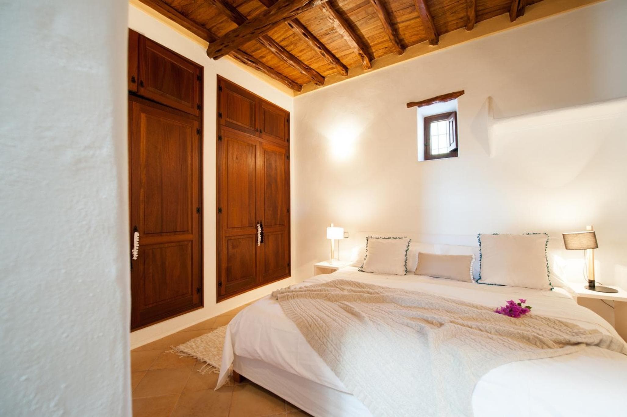 Elegante Ibizan Finca Moderne und Klassische Merkmale Finca Aleece Santa Gertrudis — 10