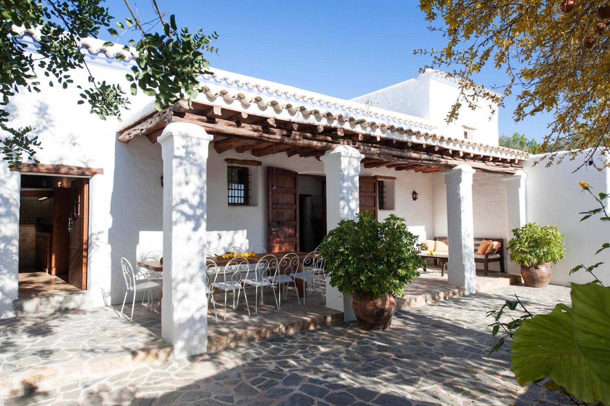 Elegante Ibizan Finca Moderne und Klassische Merkmale Finca Aleece Santa Gertrudis — 25