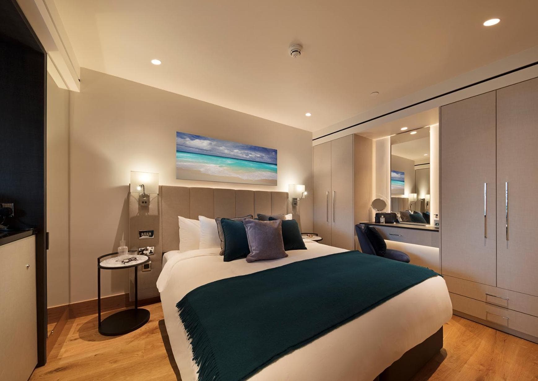 Tower Suites by Blue Orchid — 16