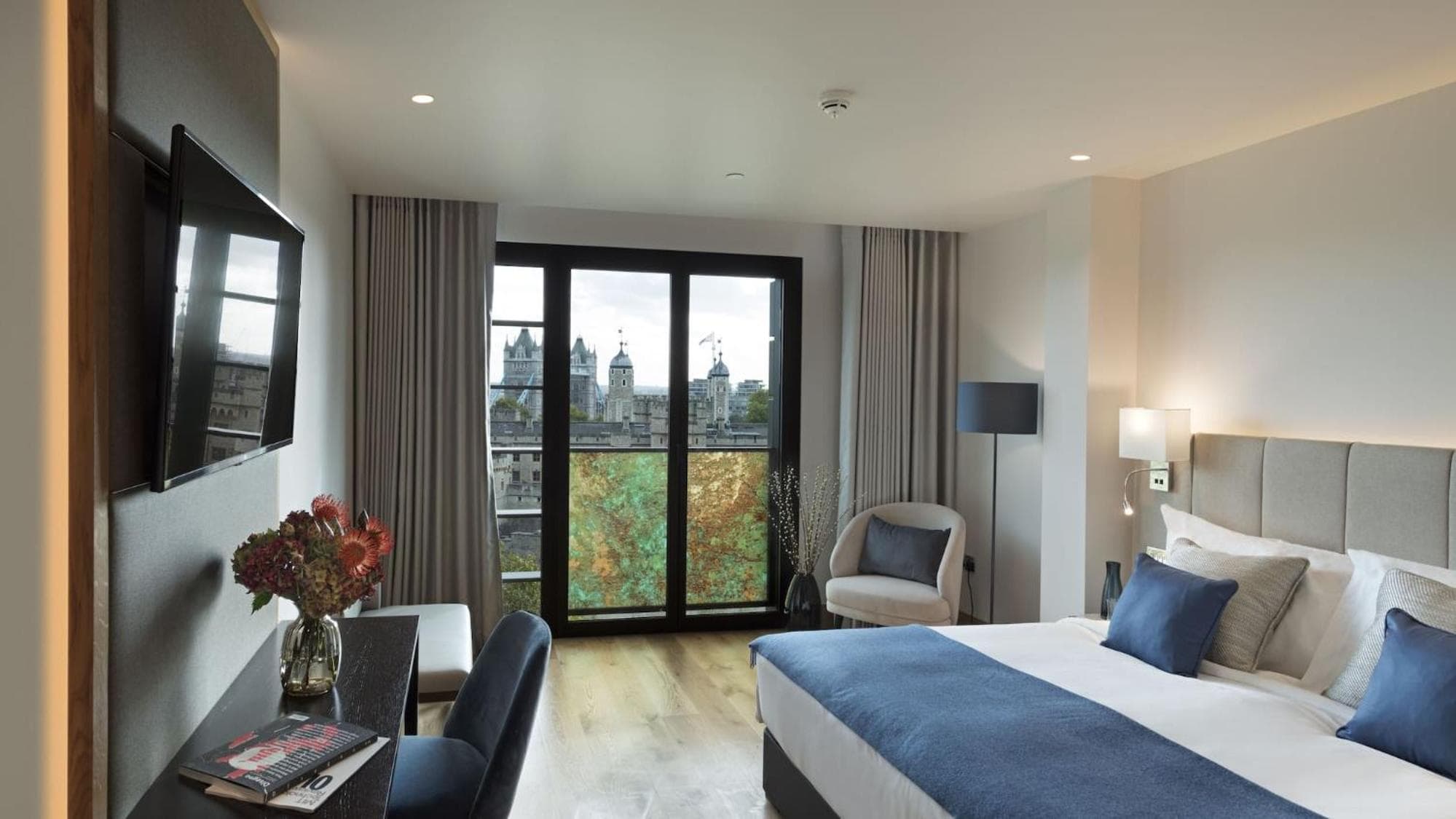 Tower Suites by Blue Orchid — 10