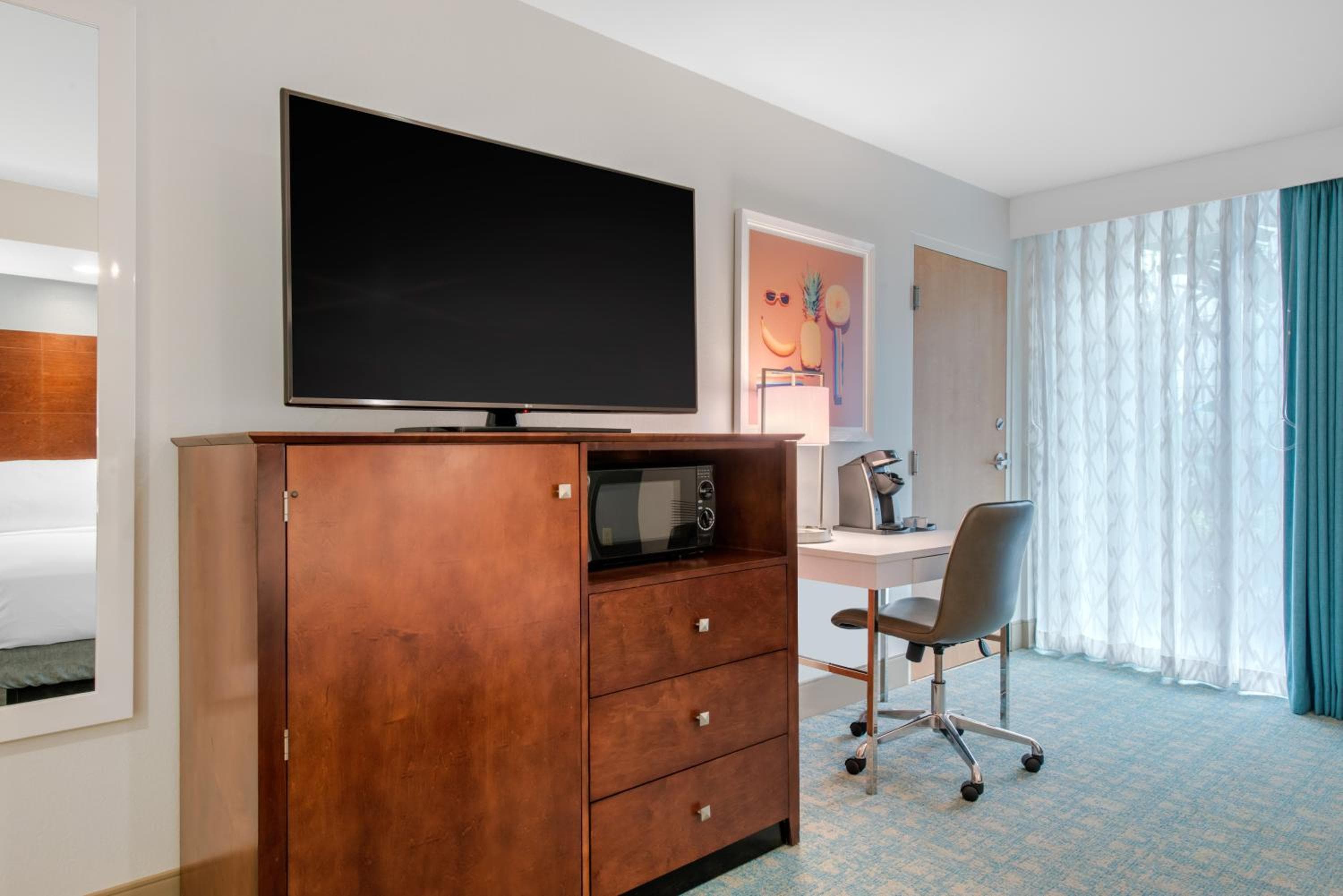 Holiday Inn Orlando – Disney Springs® Area by IHG — 6