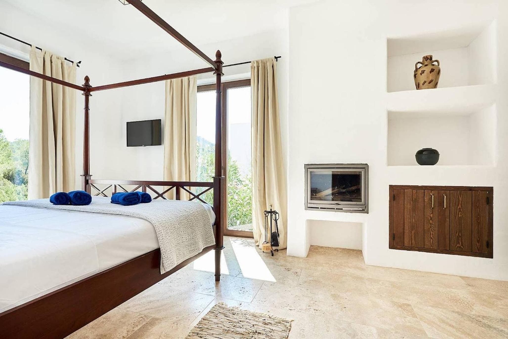 Exclusive Luxury Villa South Facing Vista De Muntanya 6 Bedrooms — 11