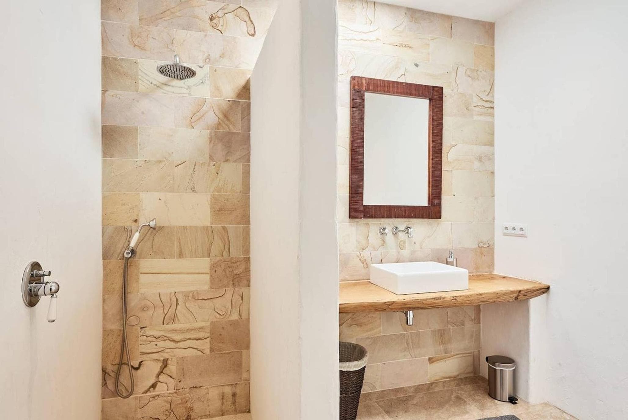 Exclusive Luxury Villa South Facing Vista De Muntanya 6 Bedrooms — 10