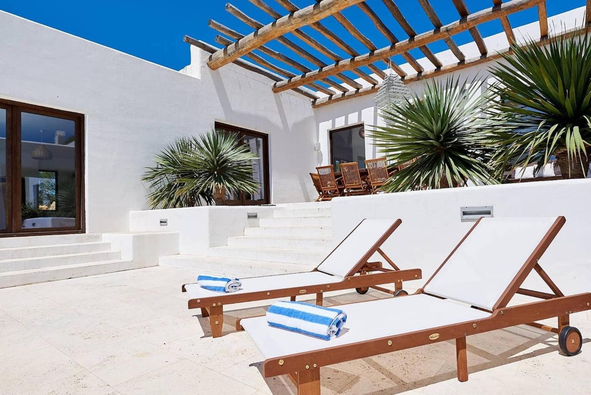 Exclusive Luxury Villa South Facing Vista De Muntanya 6 Bedrooms — 7