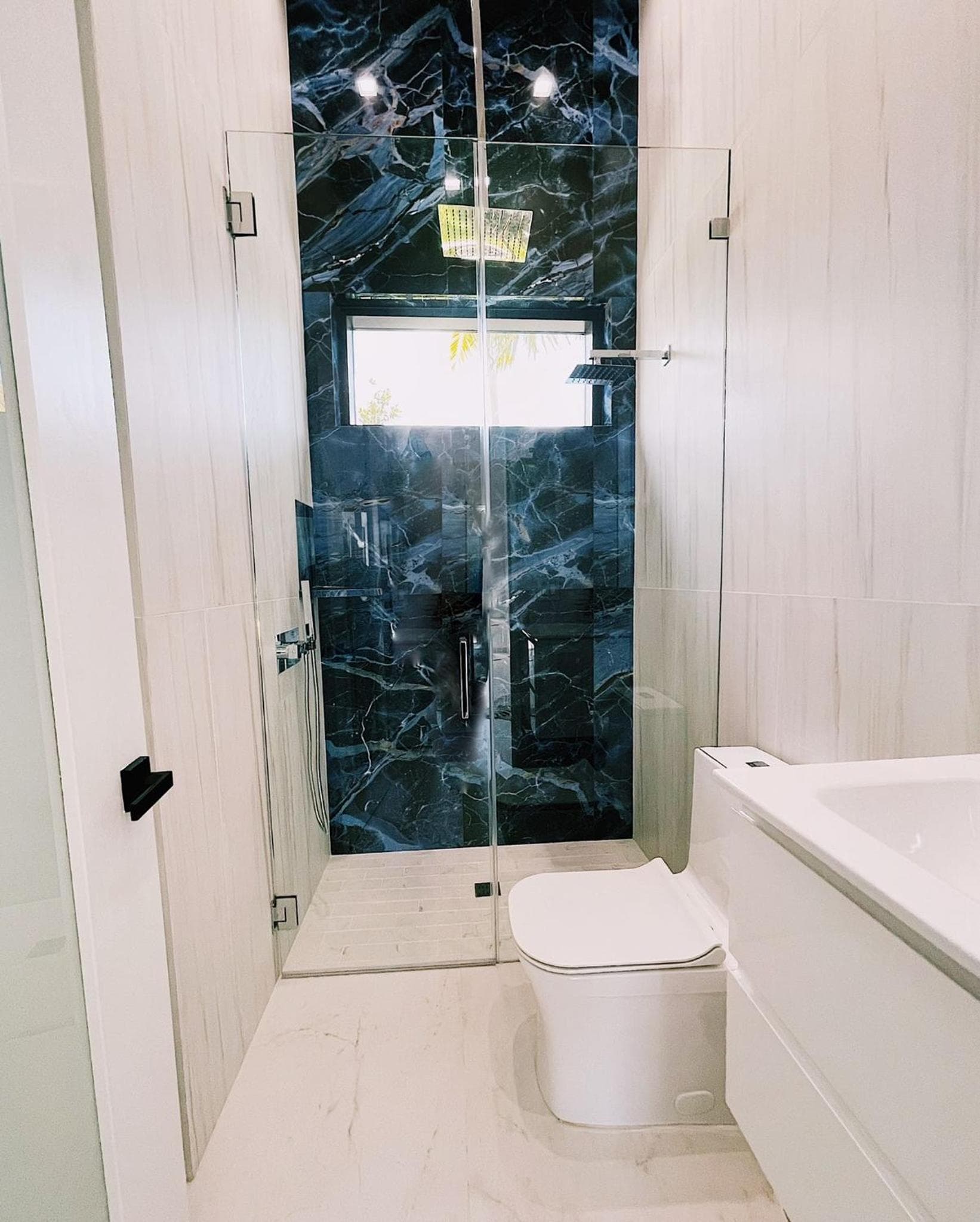 Men only clothing option guesthouse near Wilton Manors — 29