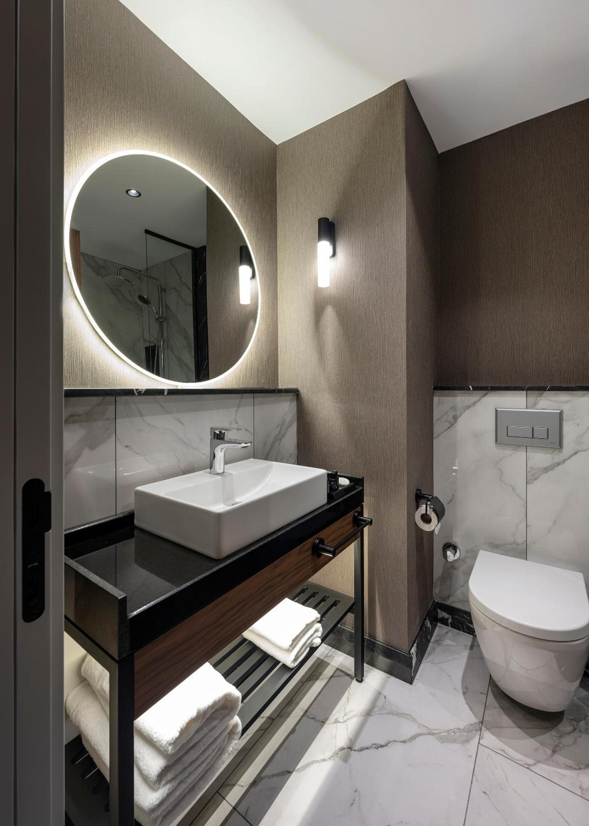 Reserva de hotel — 24