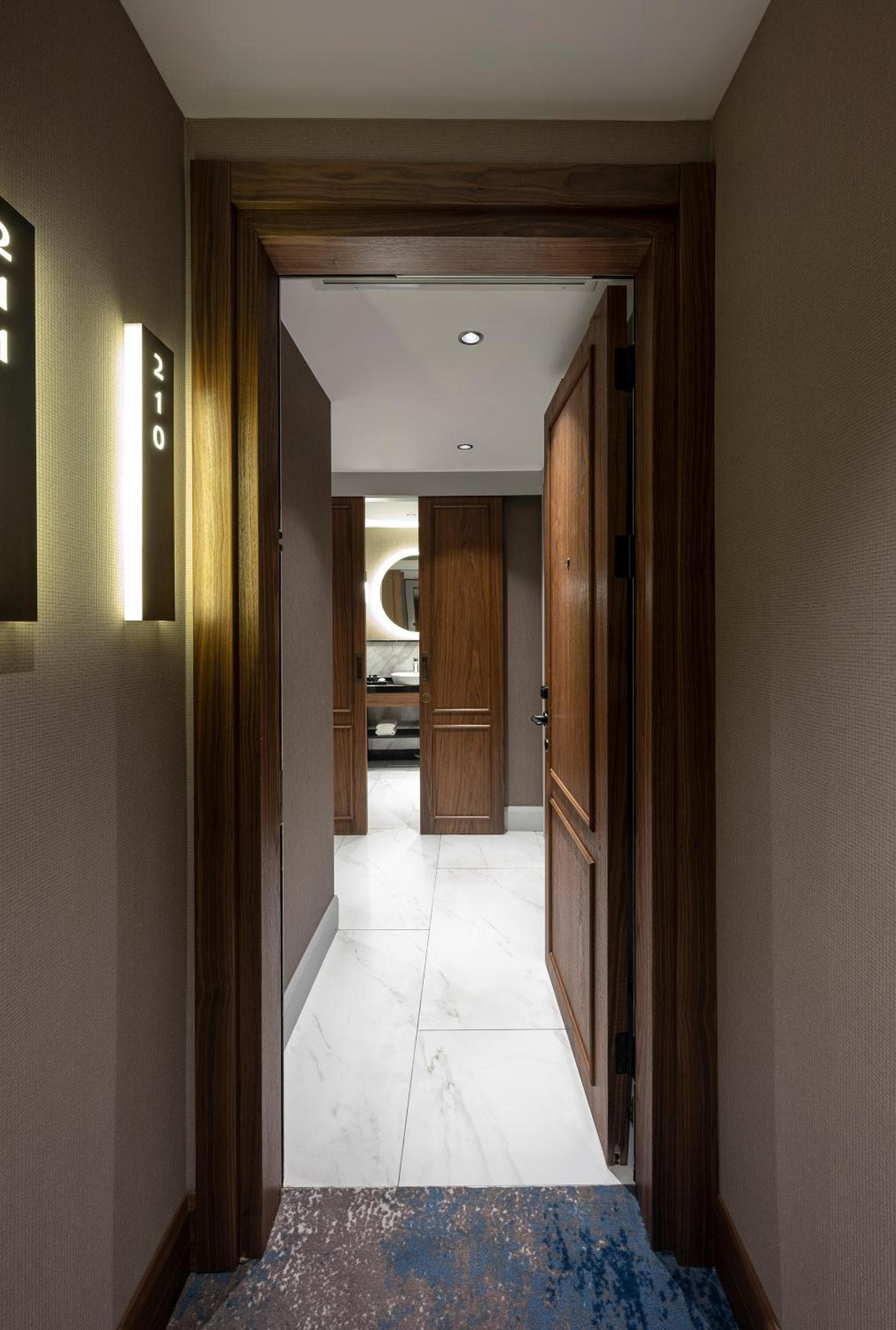 Livro Hotel — 4