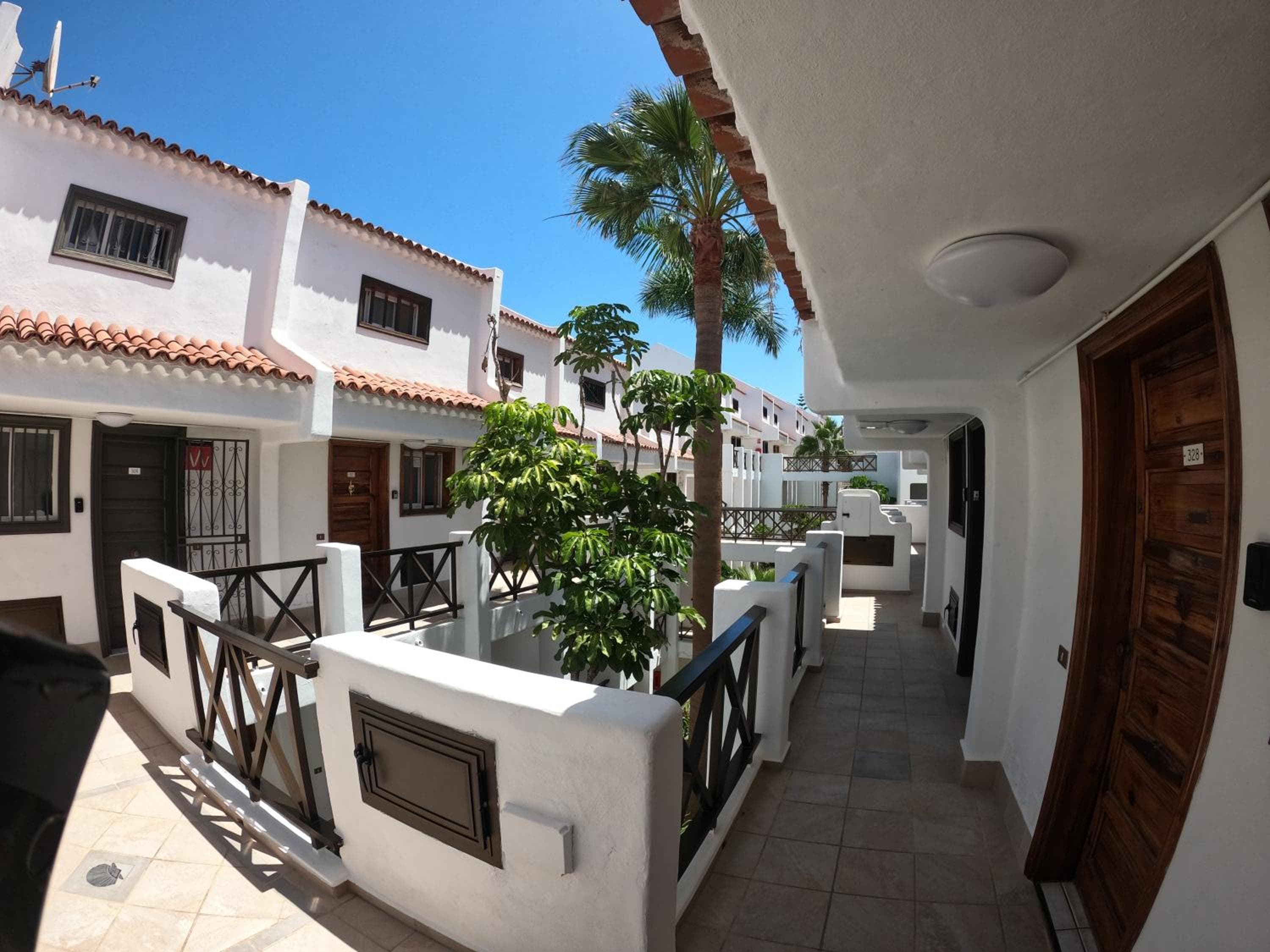Parque Santiago I - Studio Apartment — 2